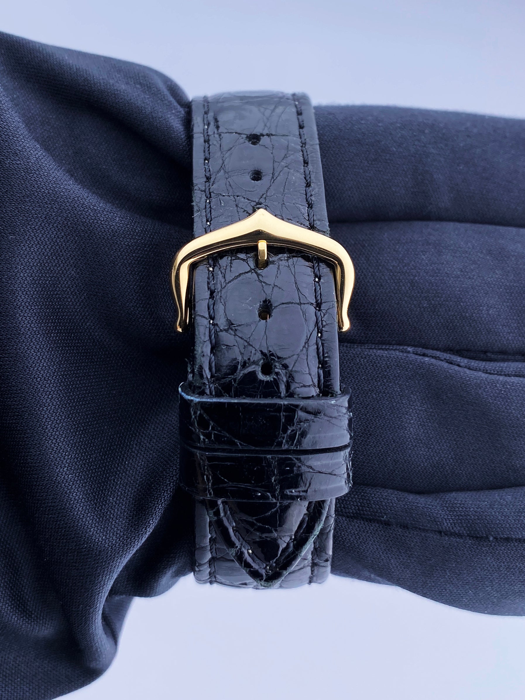 Cartier Tank Louis W1529756 2441 18K Yellow Gold Mens Watch - Virtual
