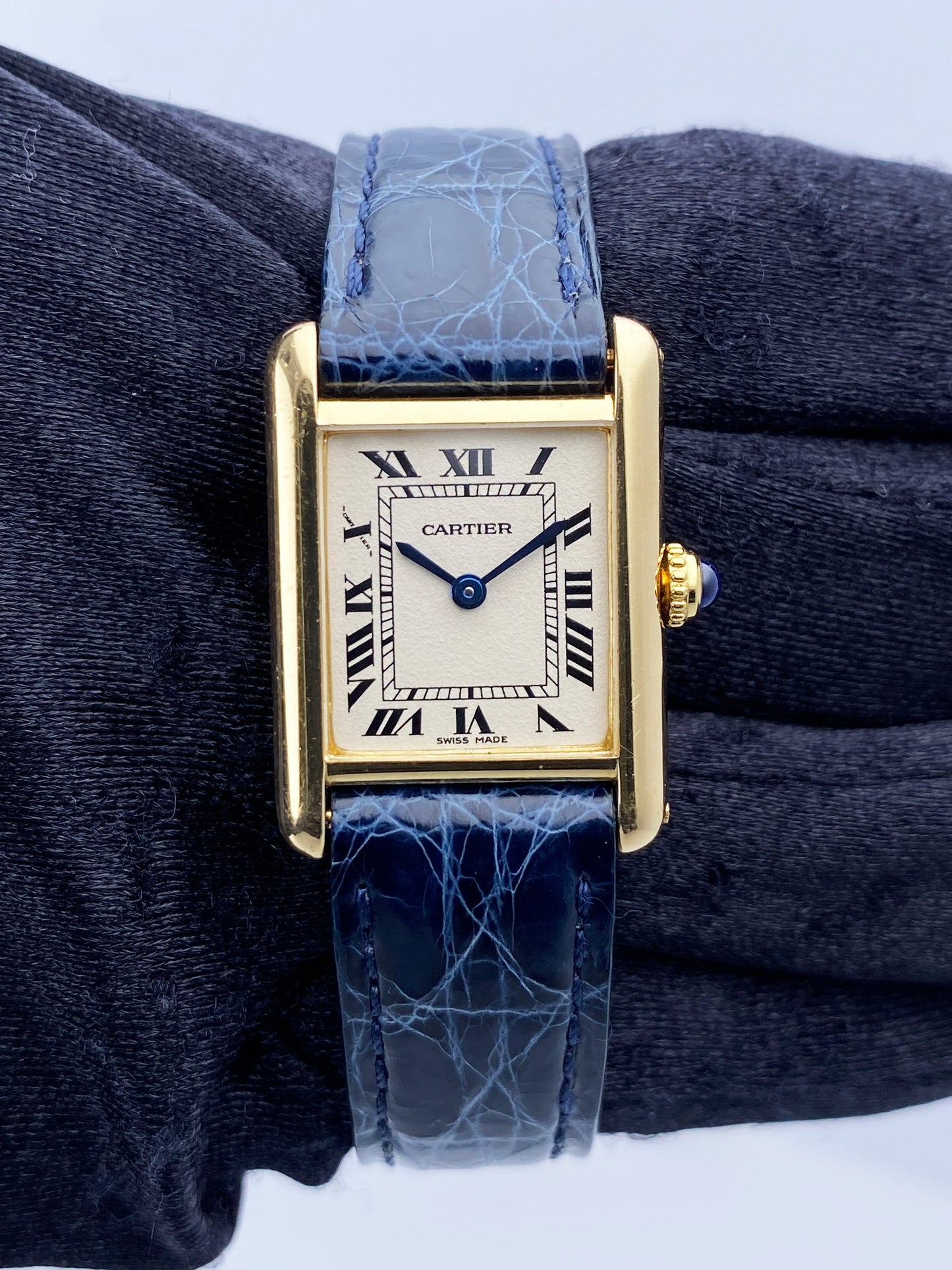 Cartier Tank Louis W1512753 18K Yellow Gold Ladies Watch - Wristwatch