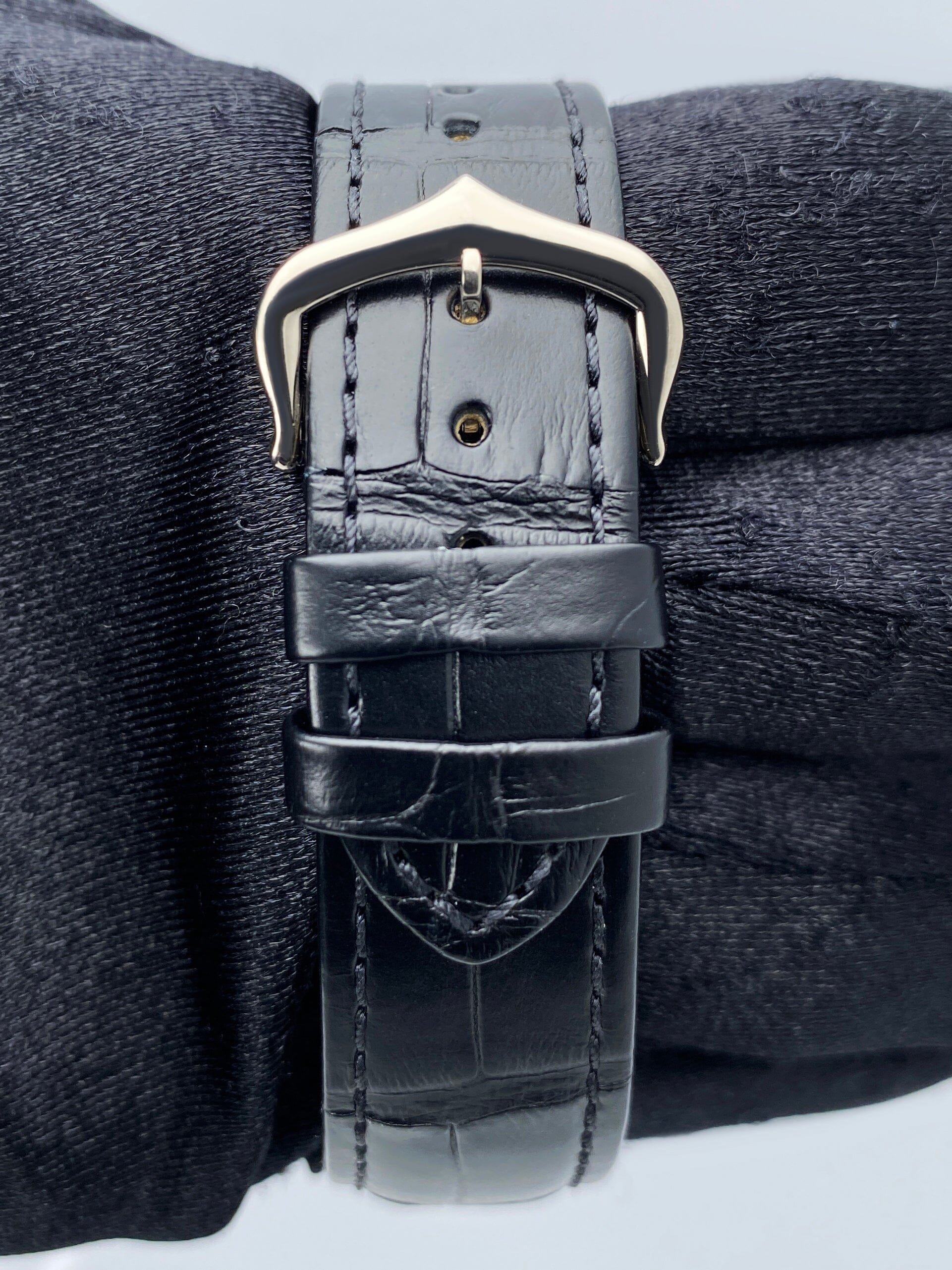 Cartier Tank Louis W1540956 Large Size 18K White Gold Watch - Wristwatch
