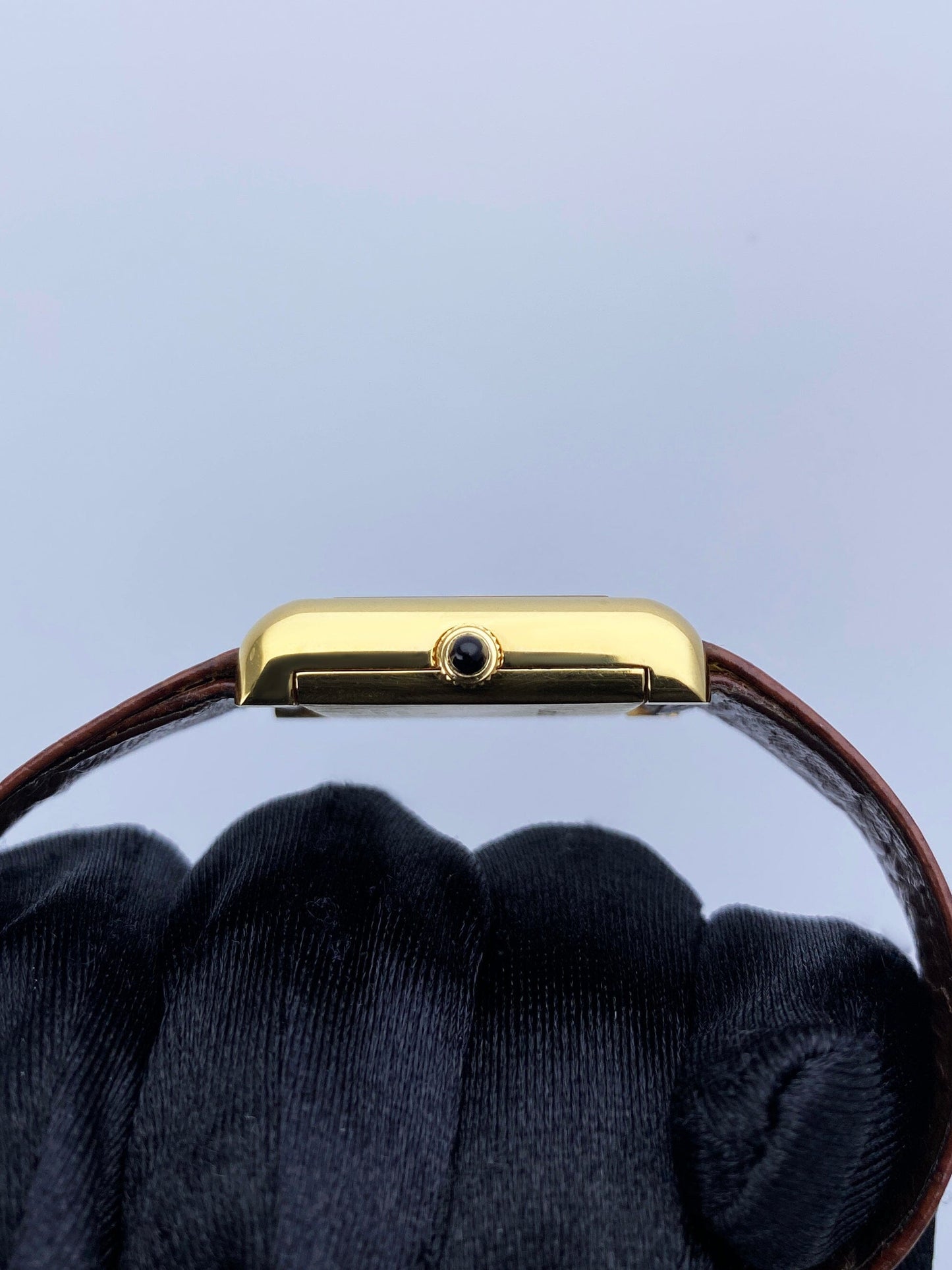 Cartier Tank Must 18K Yellow Gold Ladies Watch