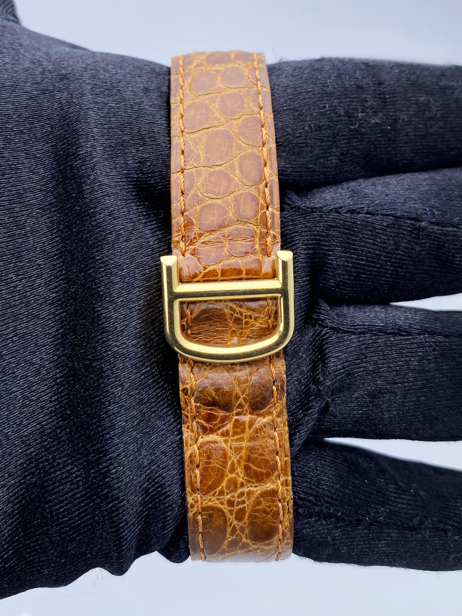 Cartier Tank Paris 18K Yellow Gold Ladies Watch - Wristwatch
