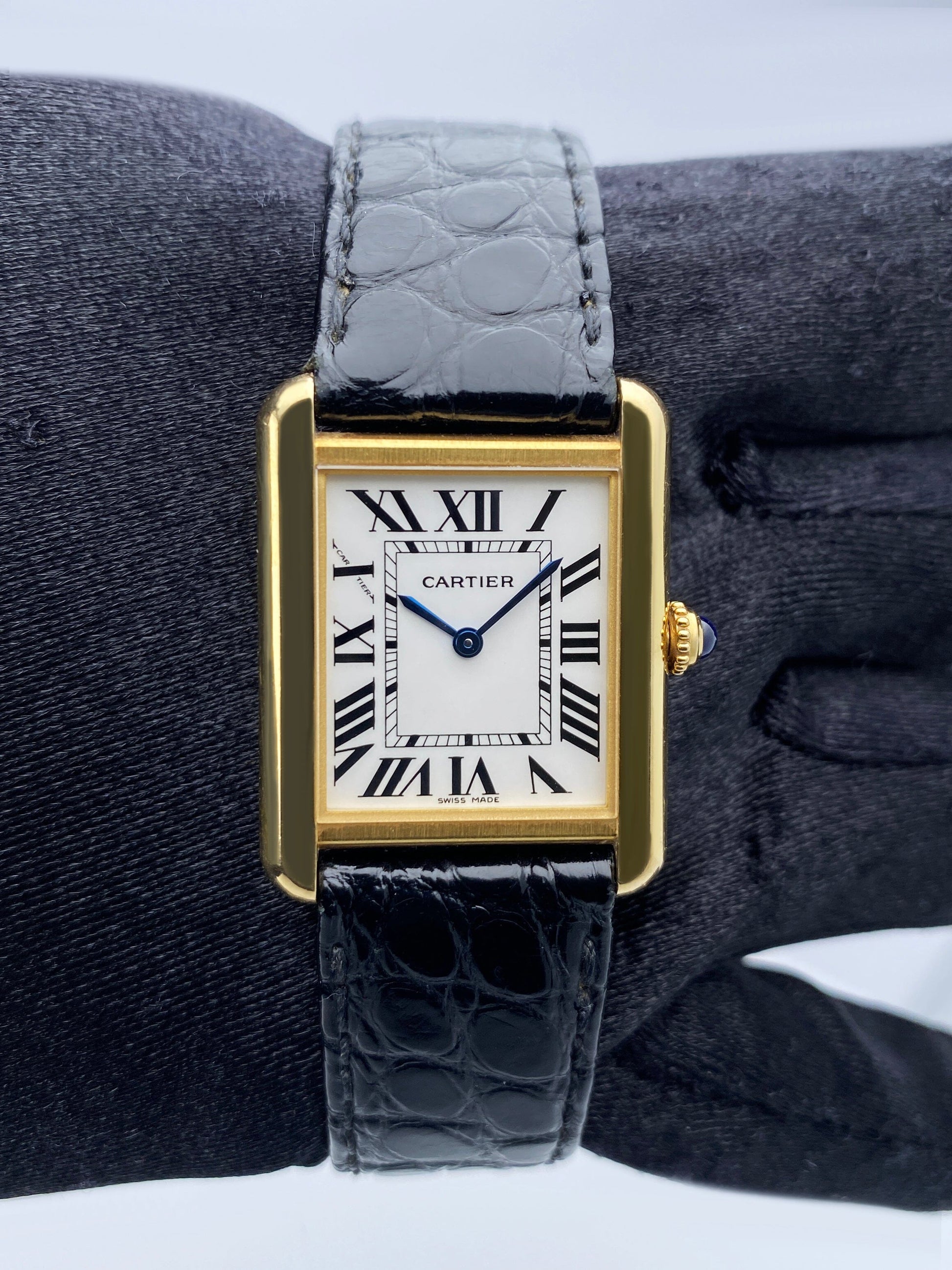 Cartier Tank Solo W1018755 18K Yellow Gold Ladies Watch