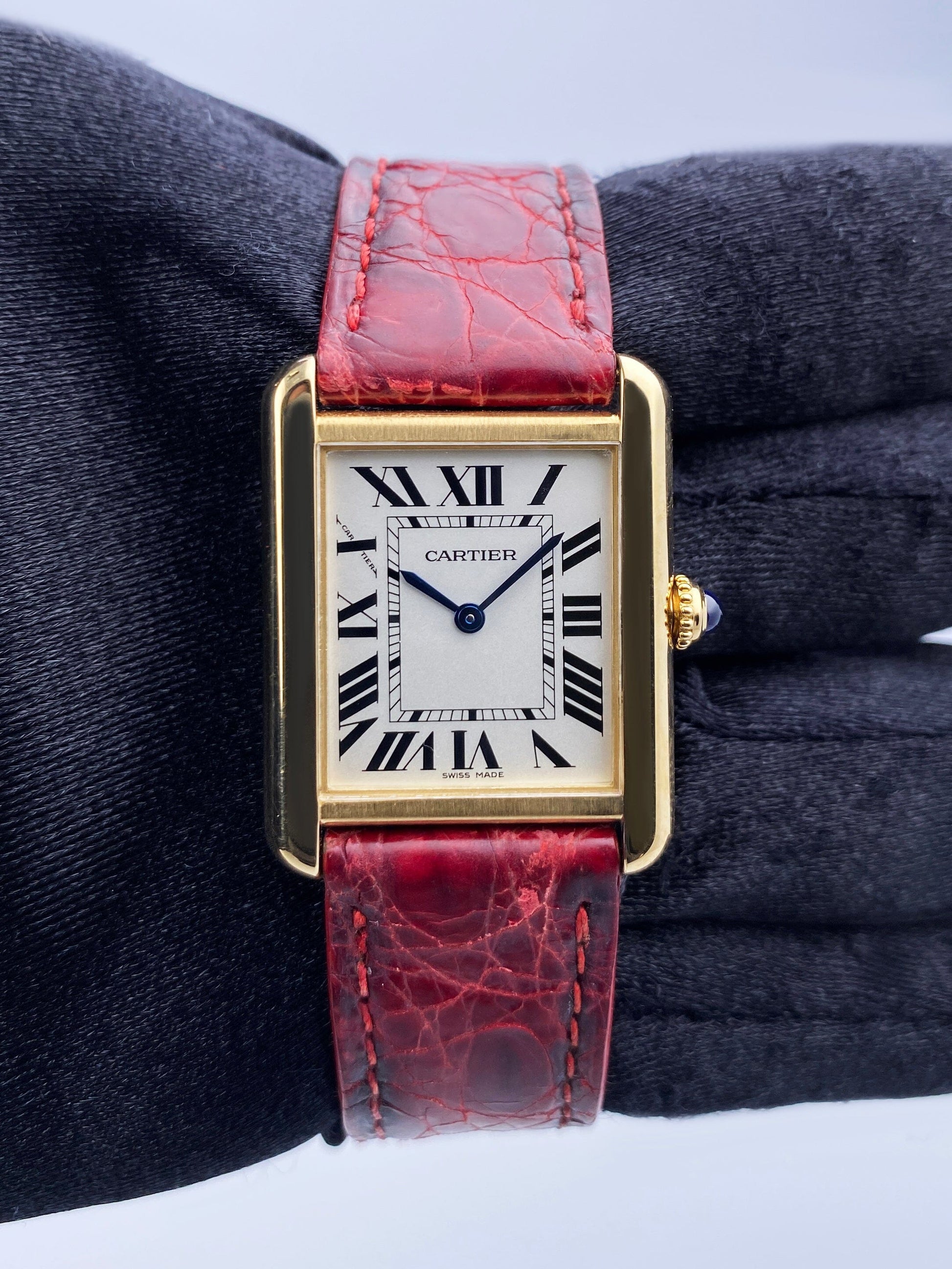 Cartier Tank Solo W1018755 18K Yellow Gold Ladies Watch