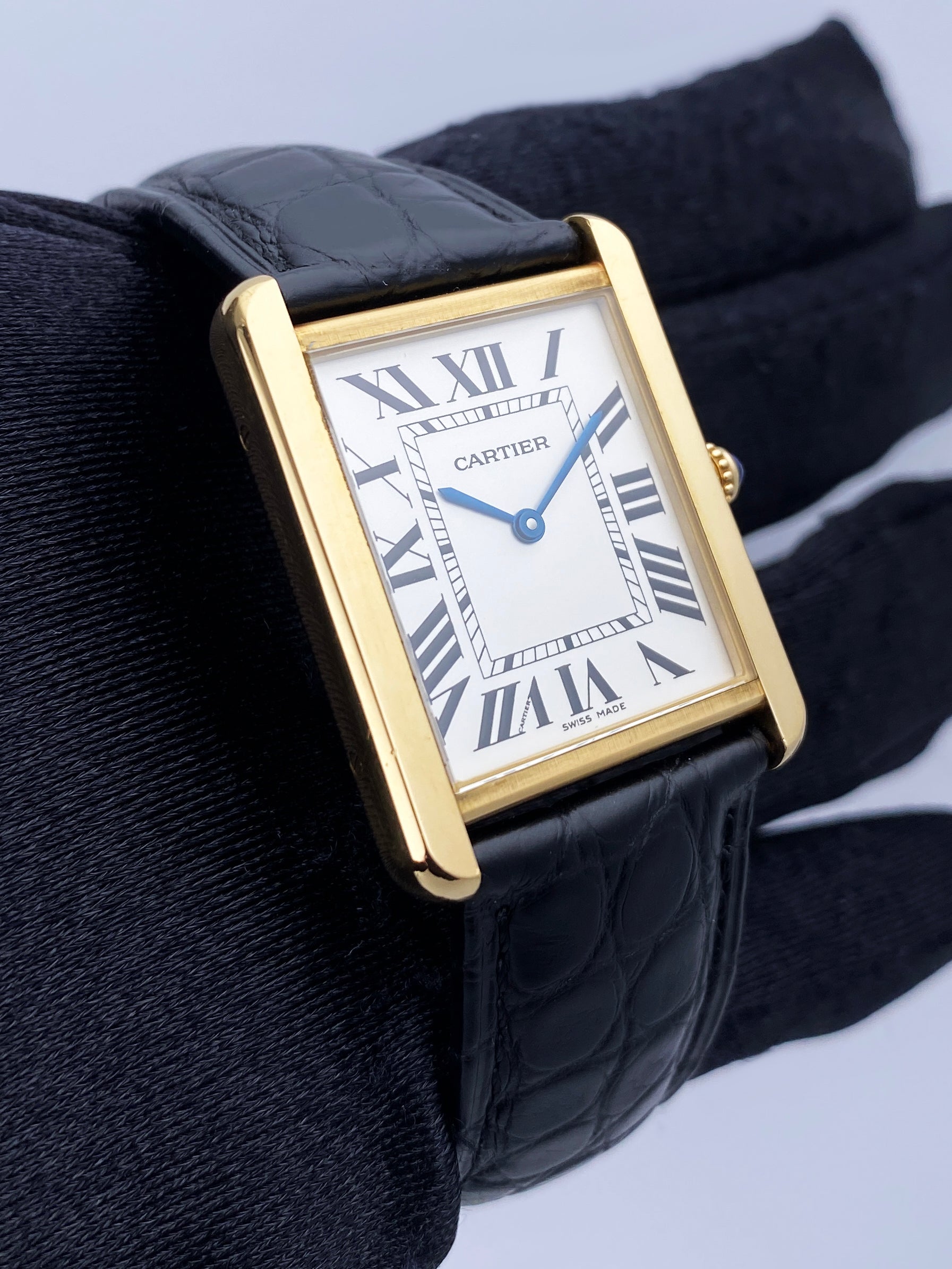 Cartier Tank Solo W5200004 18K Yellow Gold Mens Watch Box Papers - Virtual