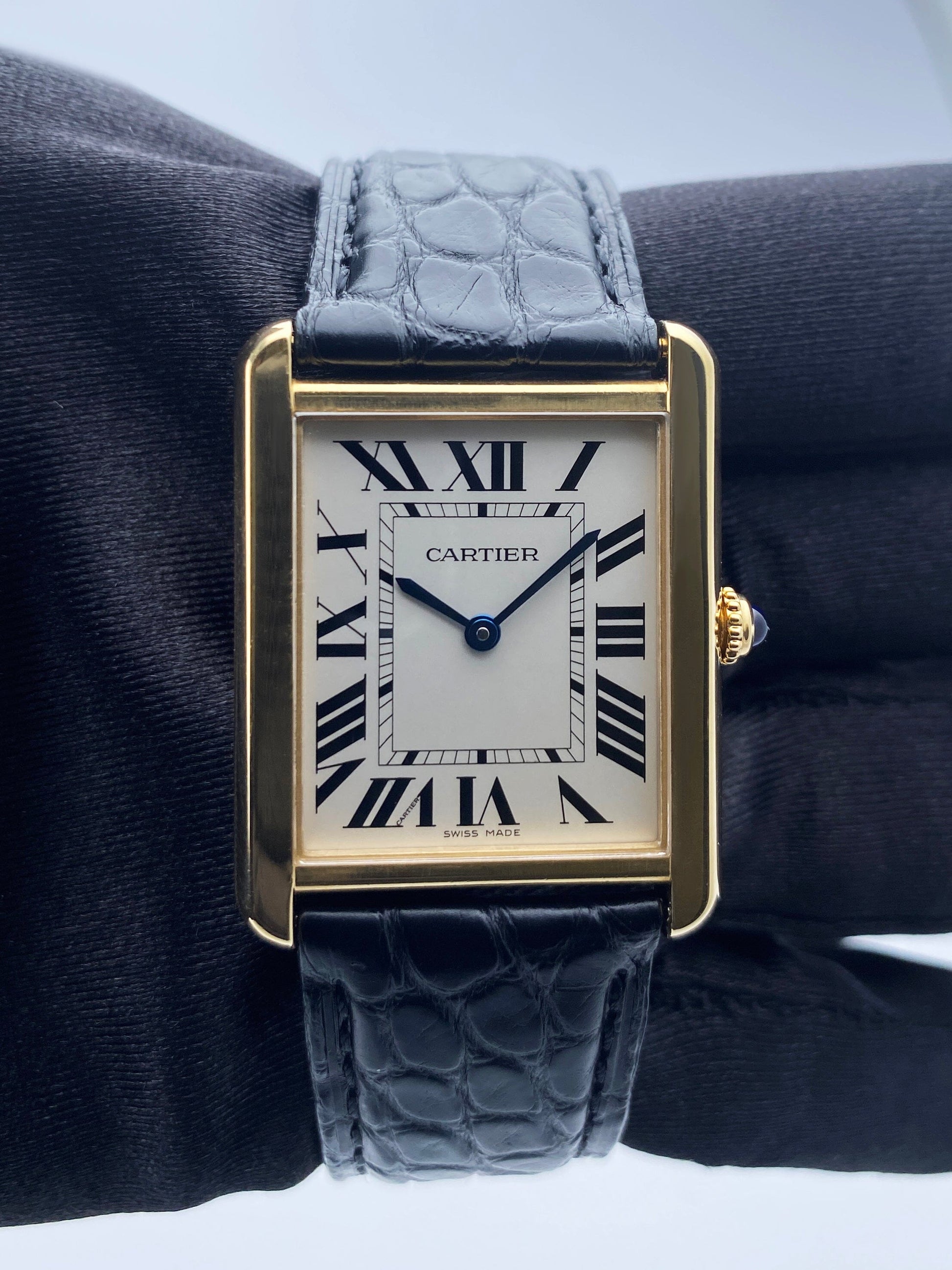 Cartier Tank Solo W5200004 Large Size 18K Yellow Gold Ladies Watch