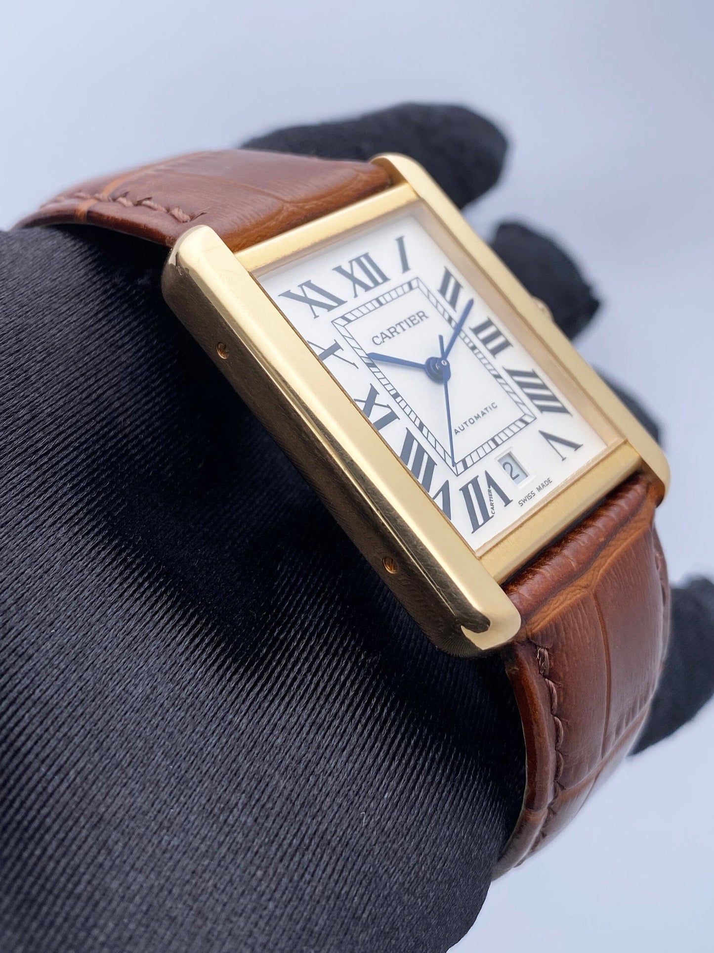 Cartier Tank Solo XL W5200026 18K Rose Gold Mens Watch Box Papers