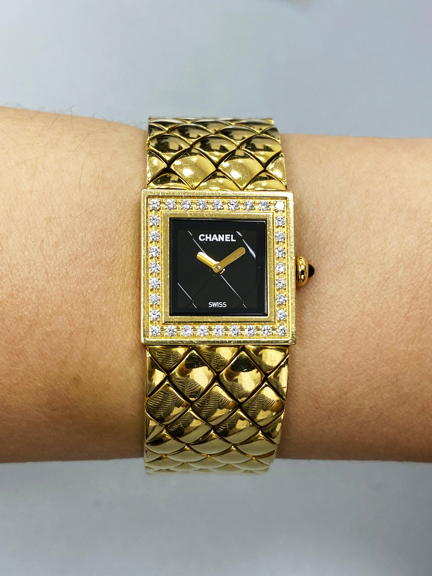 Chanel Matellasse Diamond Bezel 18K Yellow Gold Ladies Watch