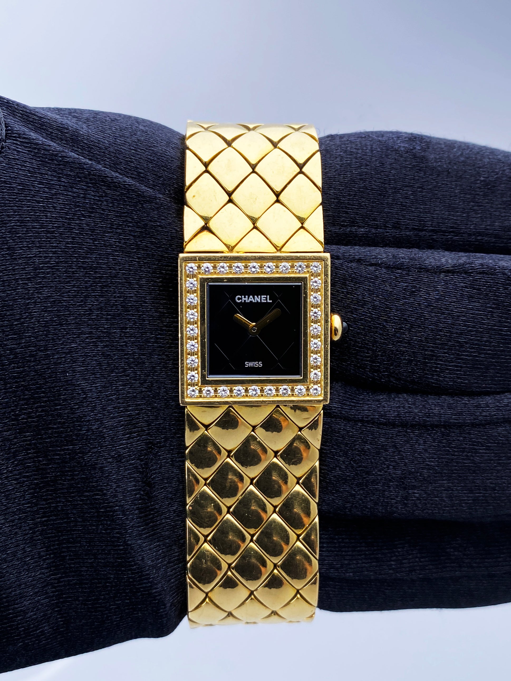 Chanel Matellasse Diamond Bezel 18K Yellow Gold Ladies Watch