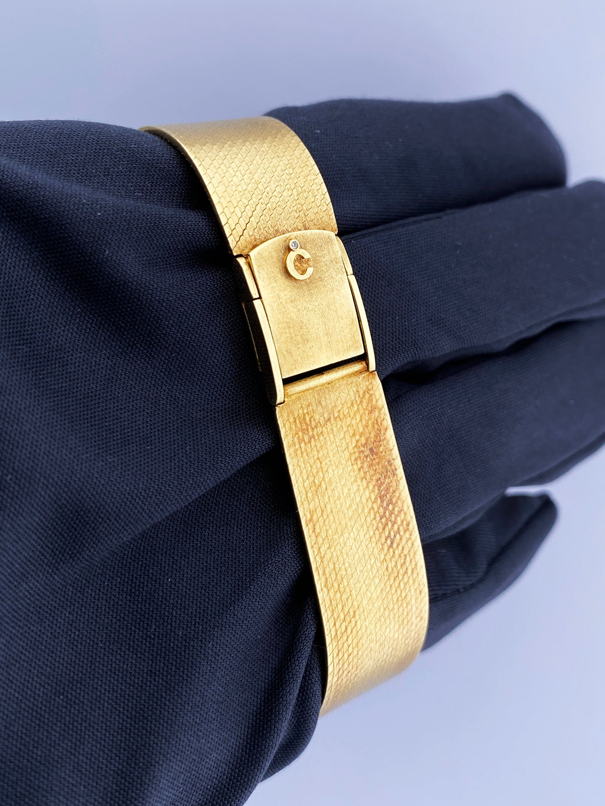 Chopard Happy Diamonds 5157 18K Yellow Gold Watch