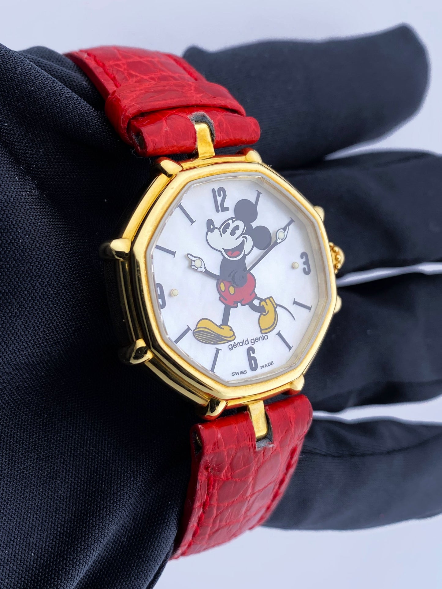 Gérald Genta Disney G.3250.7 Micky Mouse Dial Ladies Watch Box Papers - Wristwatch