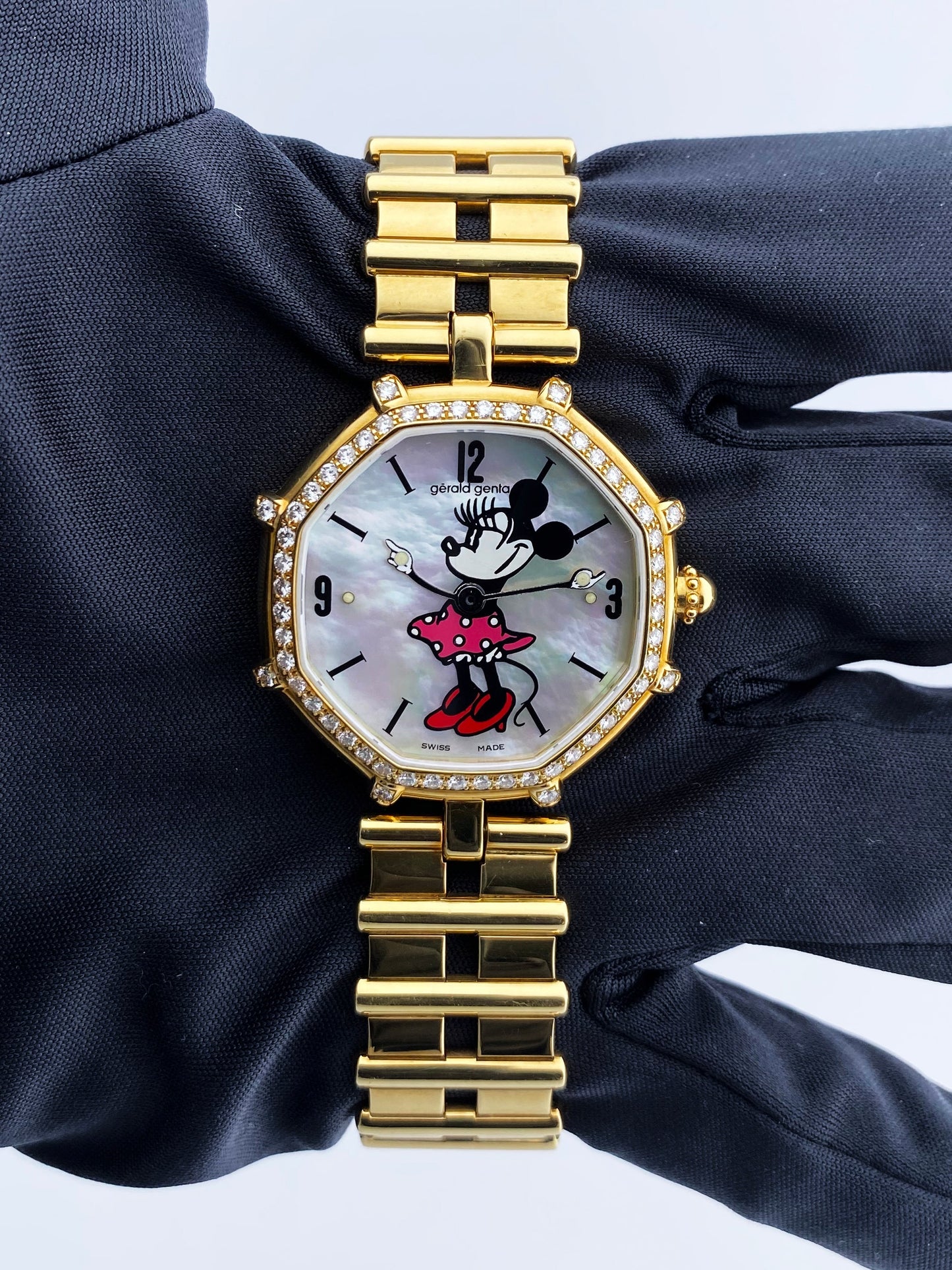Gérald Genta Disney G.3250.7 Minnie Mouse Dial Ladies Watch Box Papers