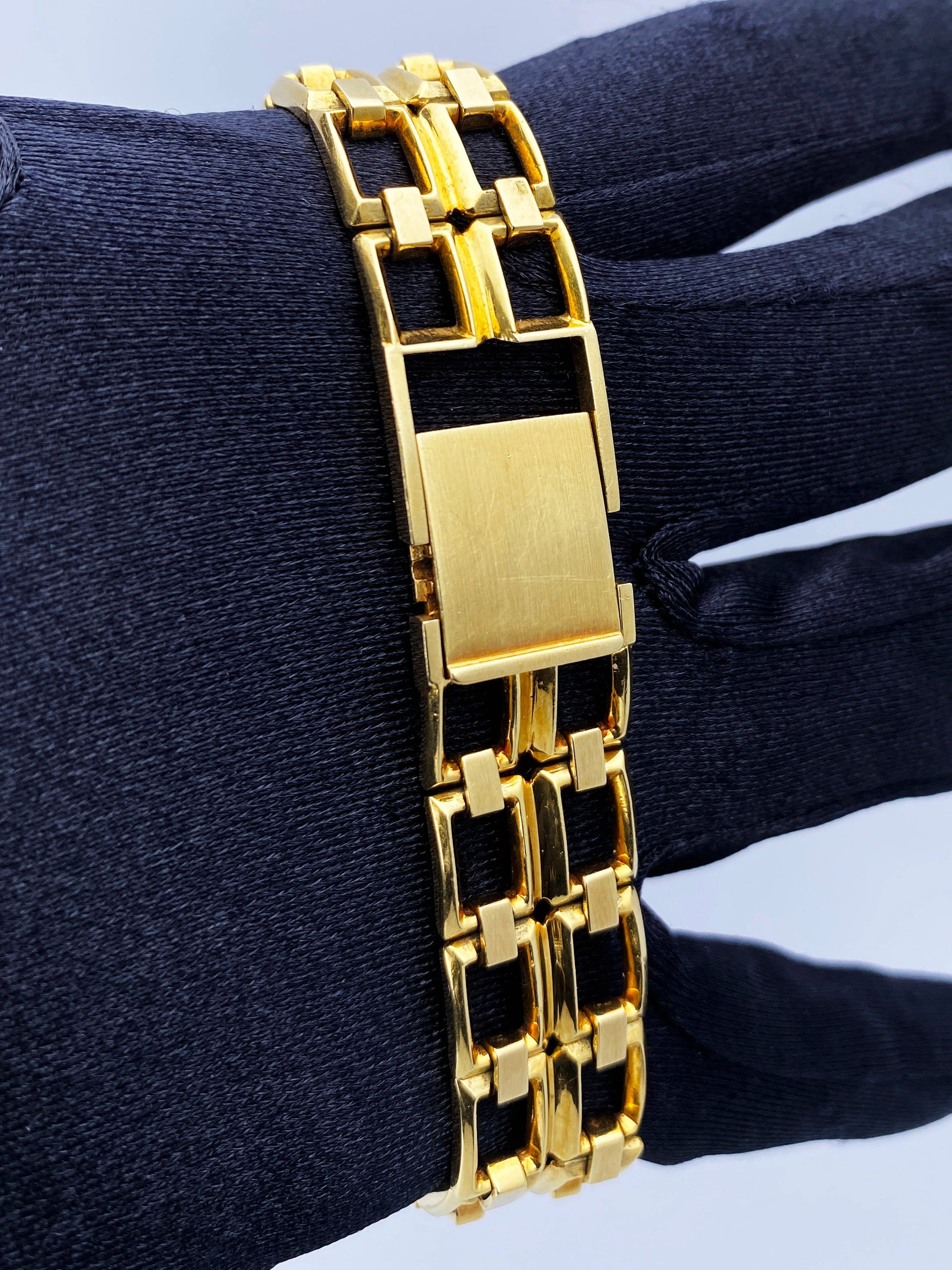 Gérald Genta Mouawad Wood Bezel 18K Yellow Gold Watch