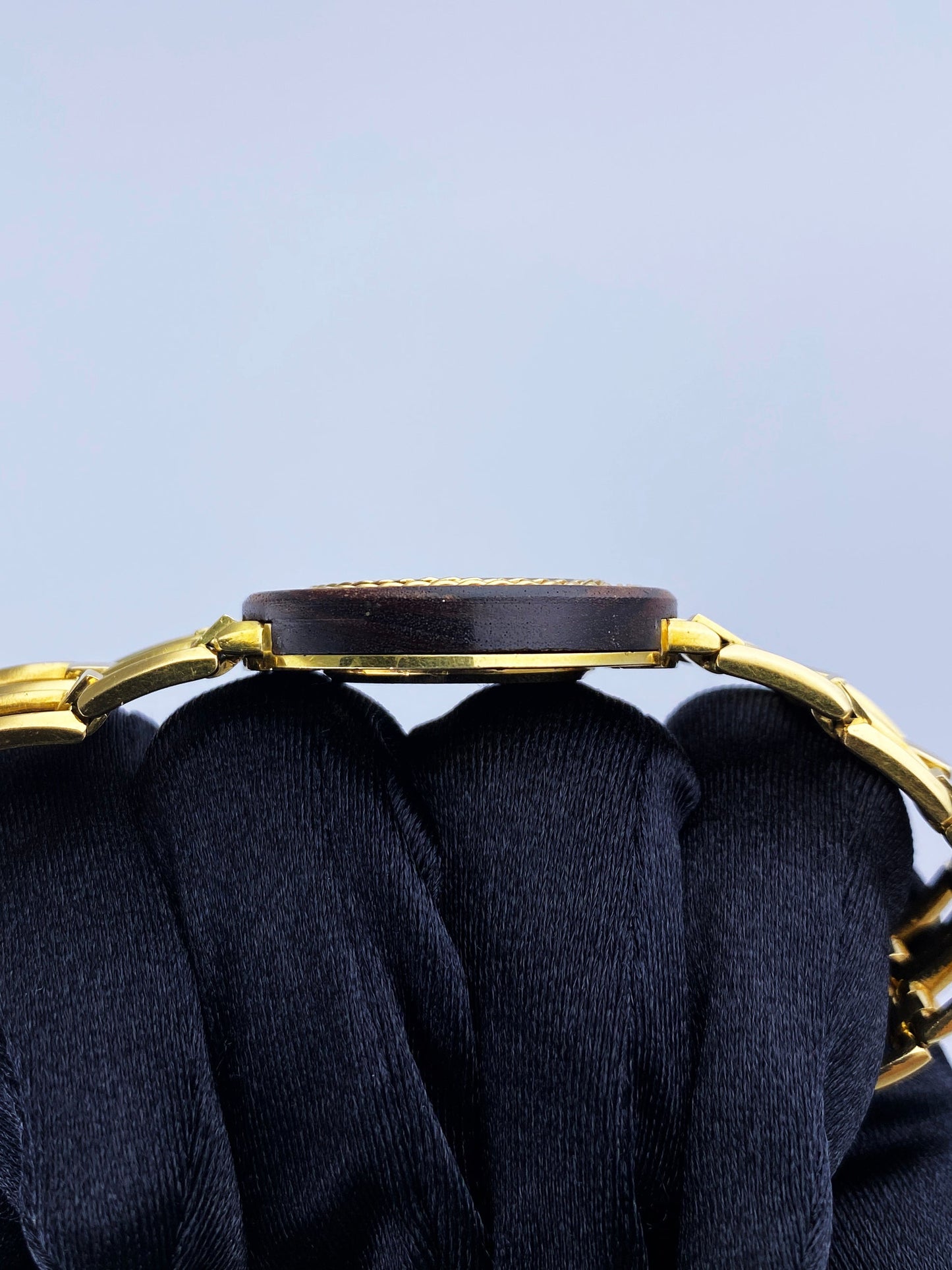 Gérald Genta Mouawad Wood Bezel 18K Yellow Gold Watch