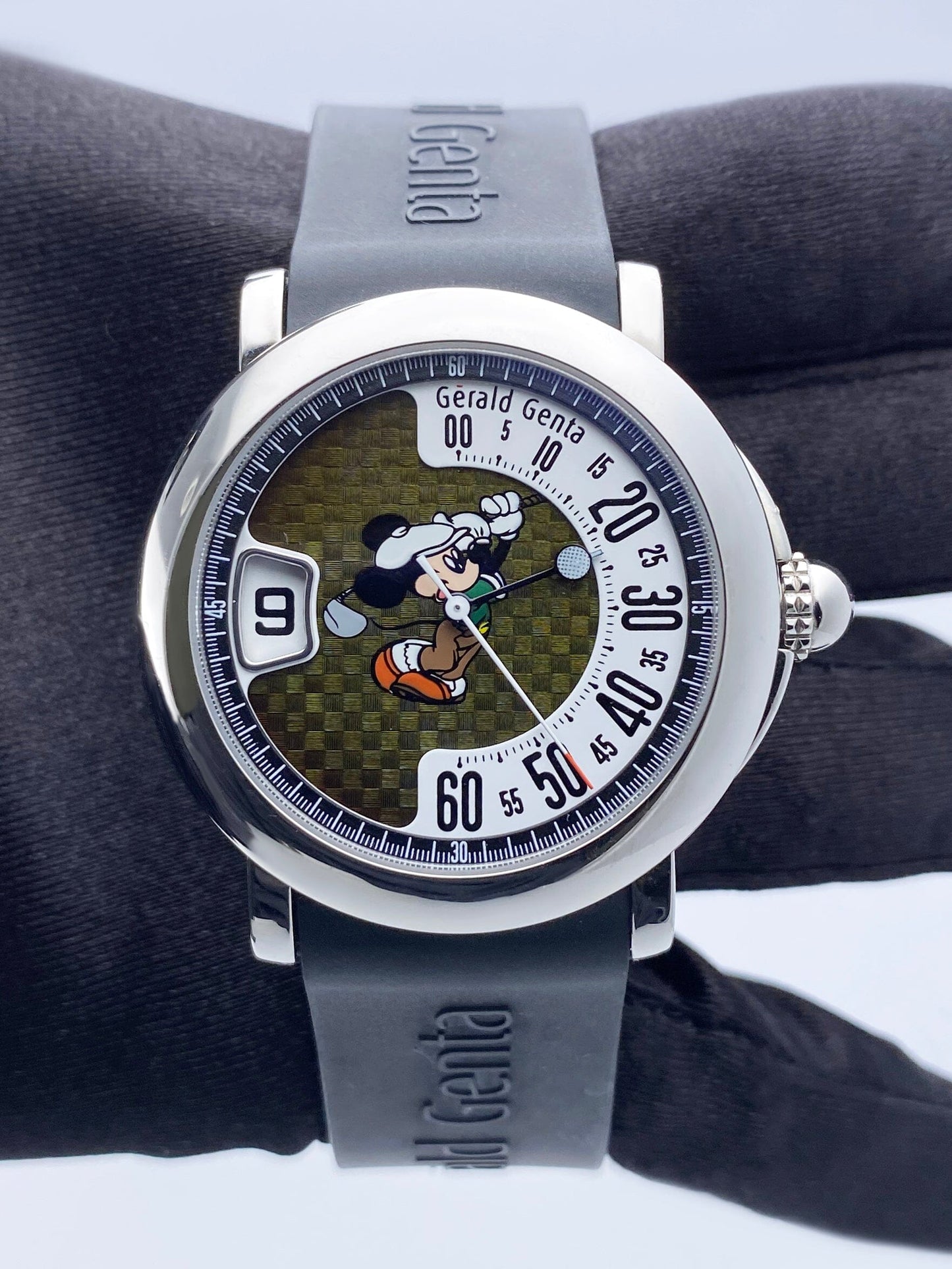 Gérald Genta Retro Fantasy RSF.L.10 Micky Mouse Golfing Dial Mens Watch