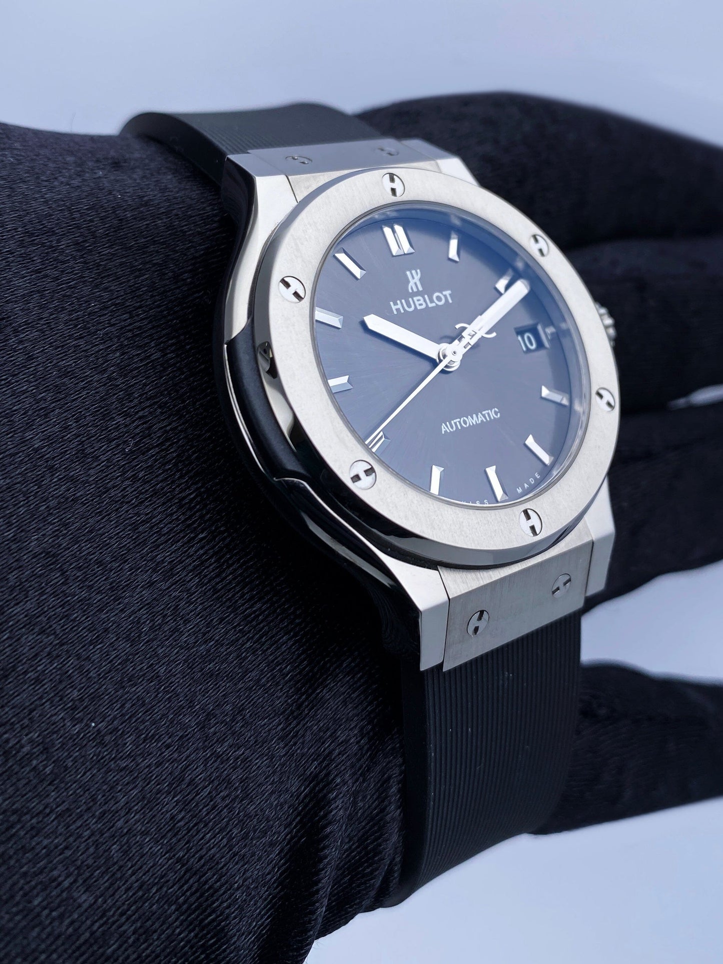 Hublot Classic Fusion 565.NX.7071.RX Titanium Mens Watch