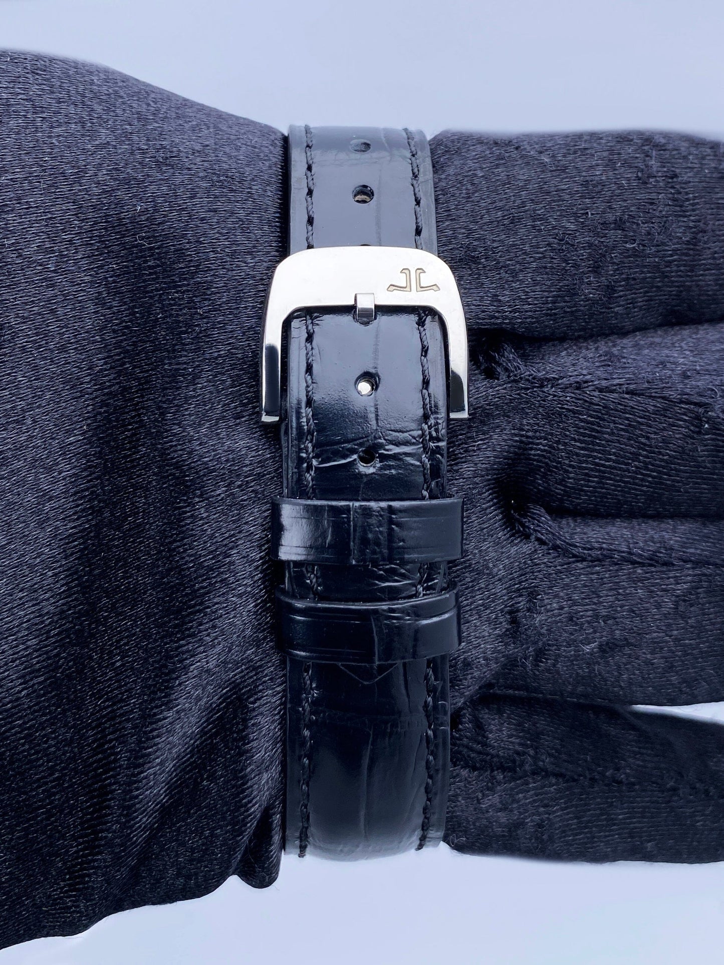 Jaeger-LeCoultre Reverso Classic Q2618540 Small Ladies Watch Box Papers
