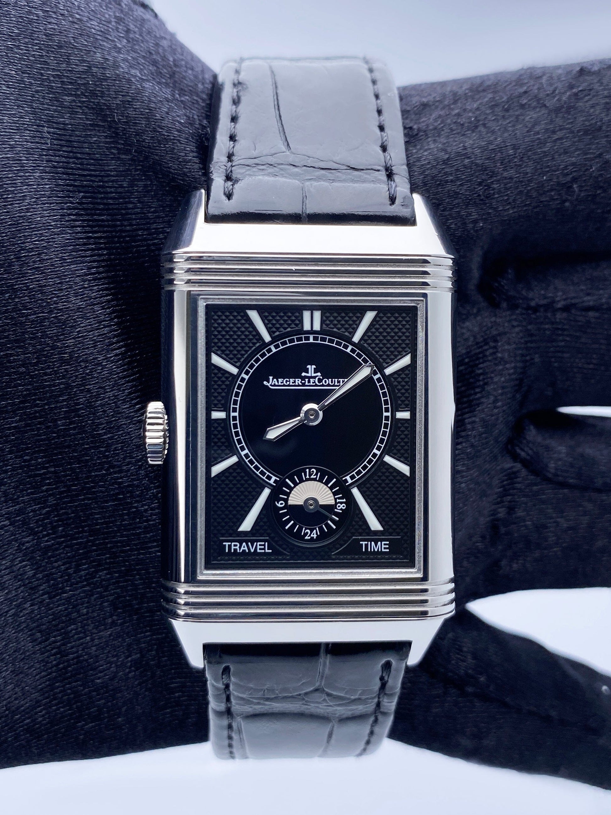 Jaeger-LeCoultre Reverso Classic Q384820 Mens Watch Box Papers - Virtual