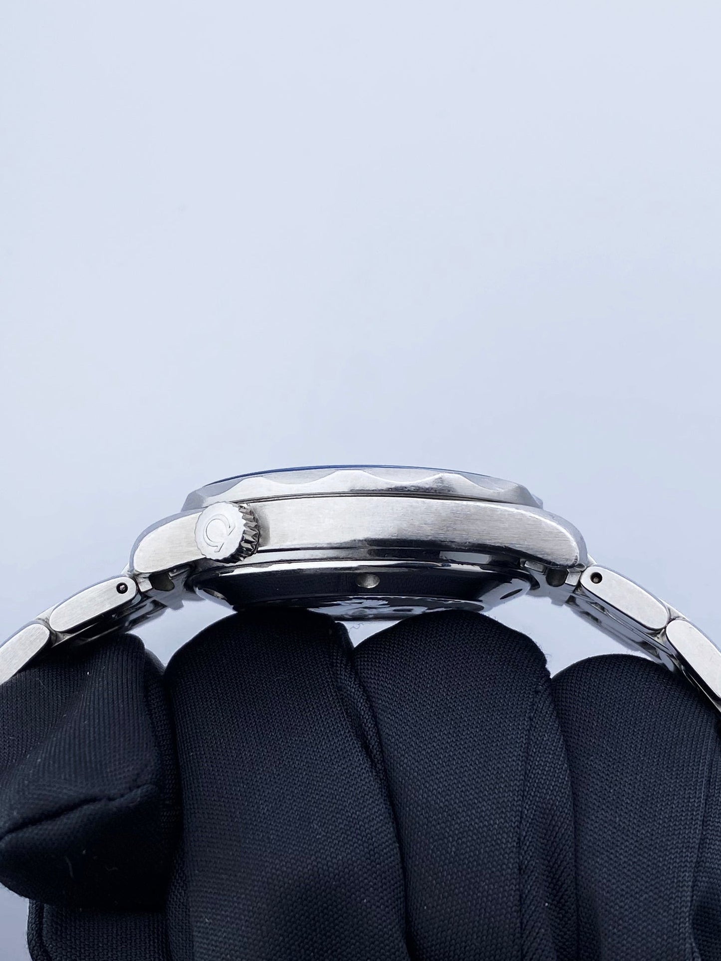 Omega Seamaster 2222.80.00 Blue Dial Mens Watch