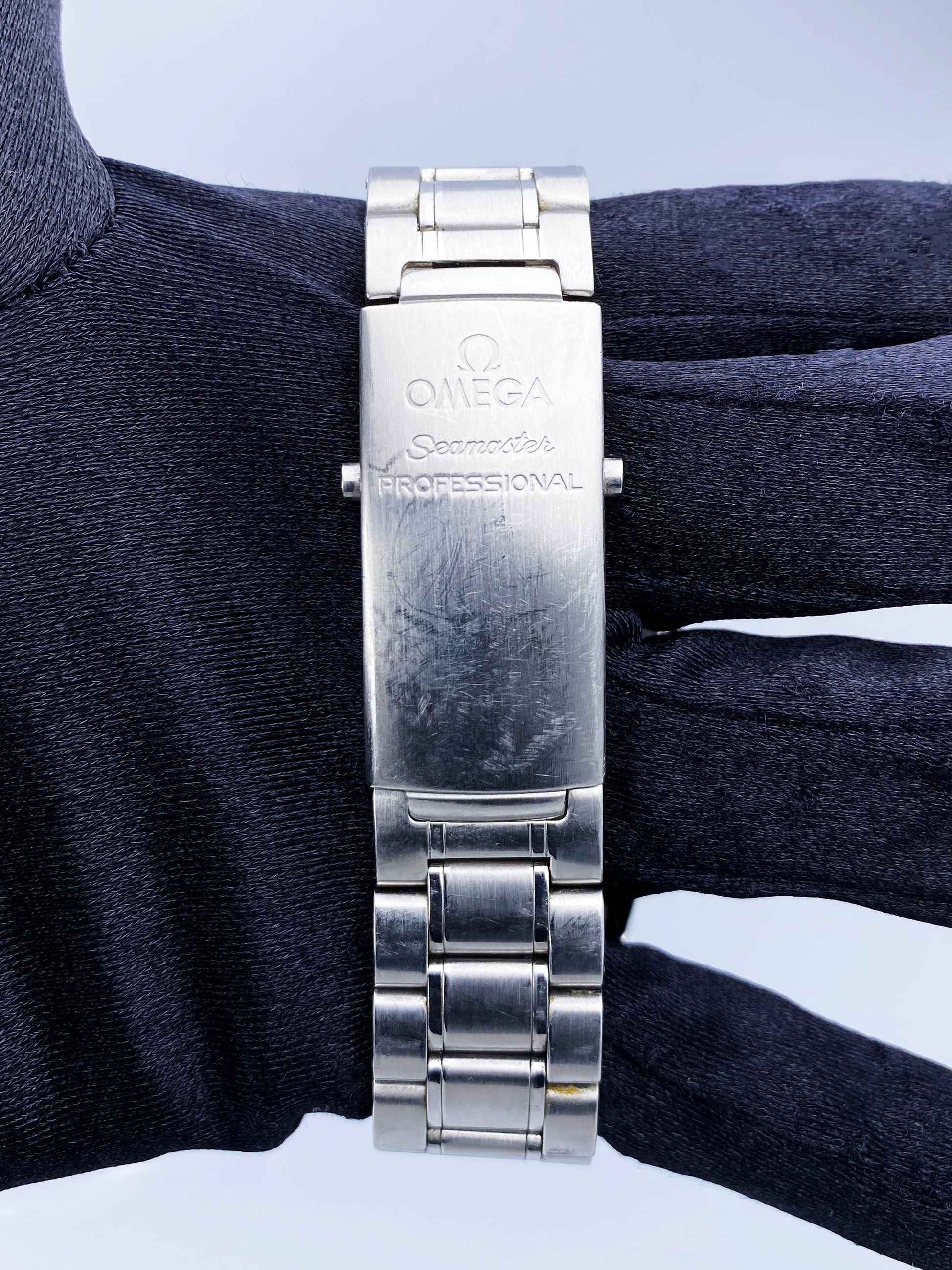 Omega Seamaster 2254.50.00 Chronometer Mens Watch