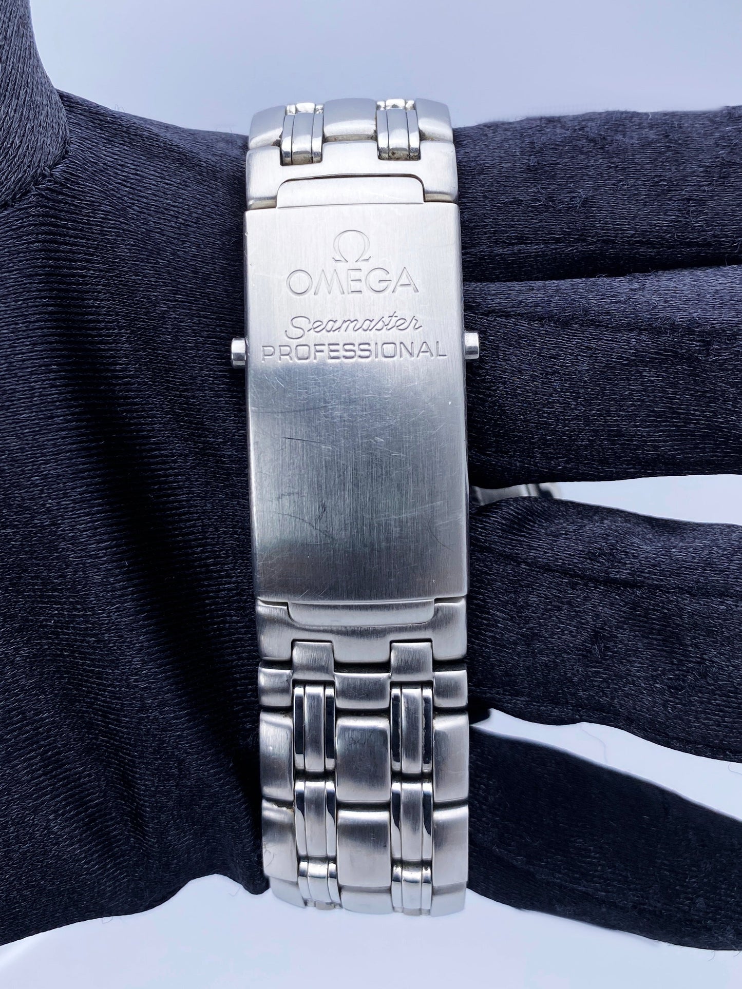 Omega Seamaster 2531.80.00 Mens Watch