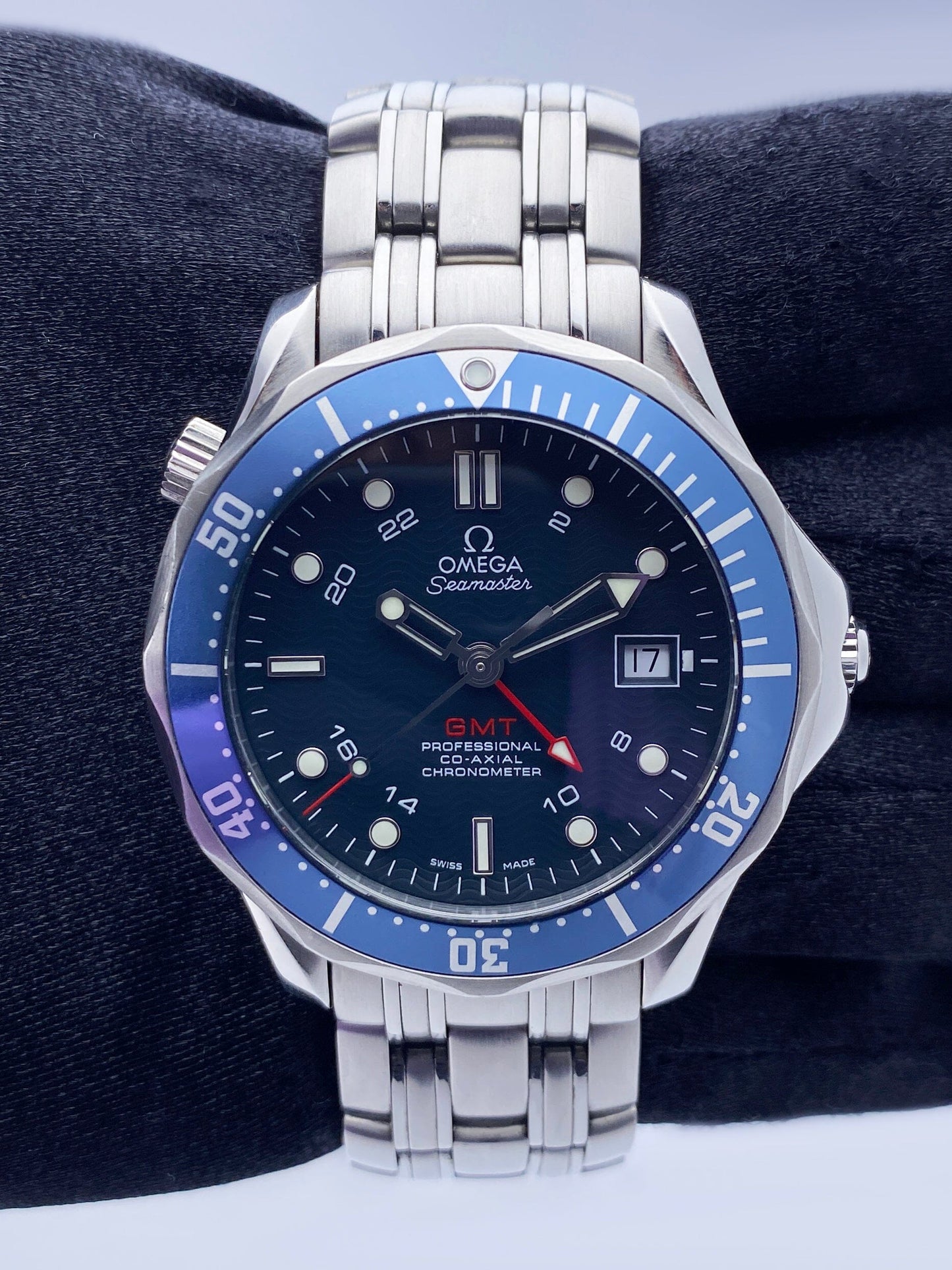 Omega Seamaster 2535.80.00 Co-Axial GMT Mens Watch