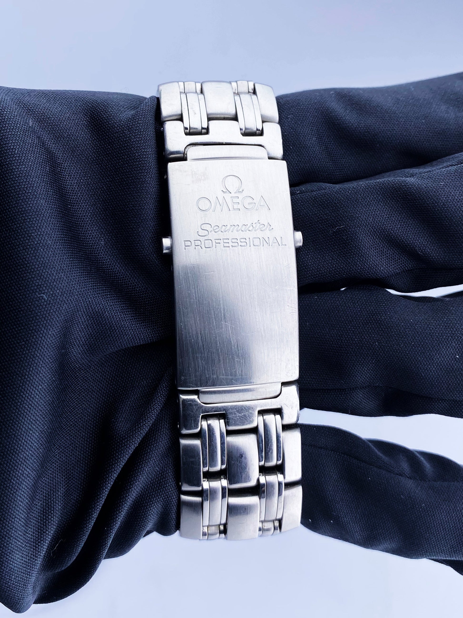Omega Seamaster 2541.80.00 Mens Watch - Wristwatch
