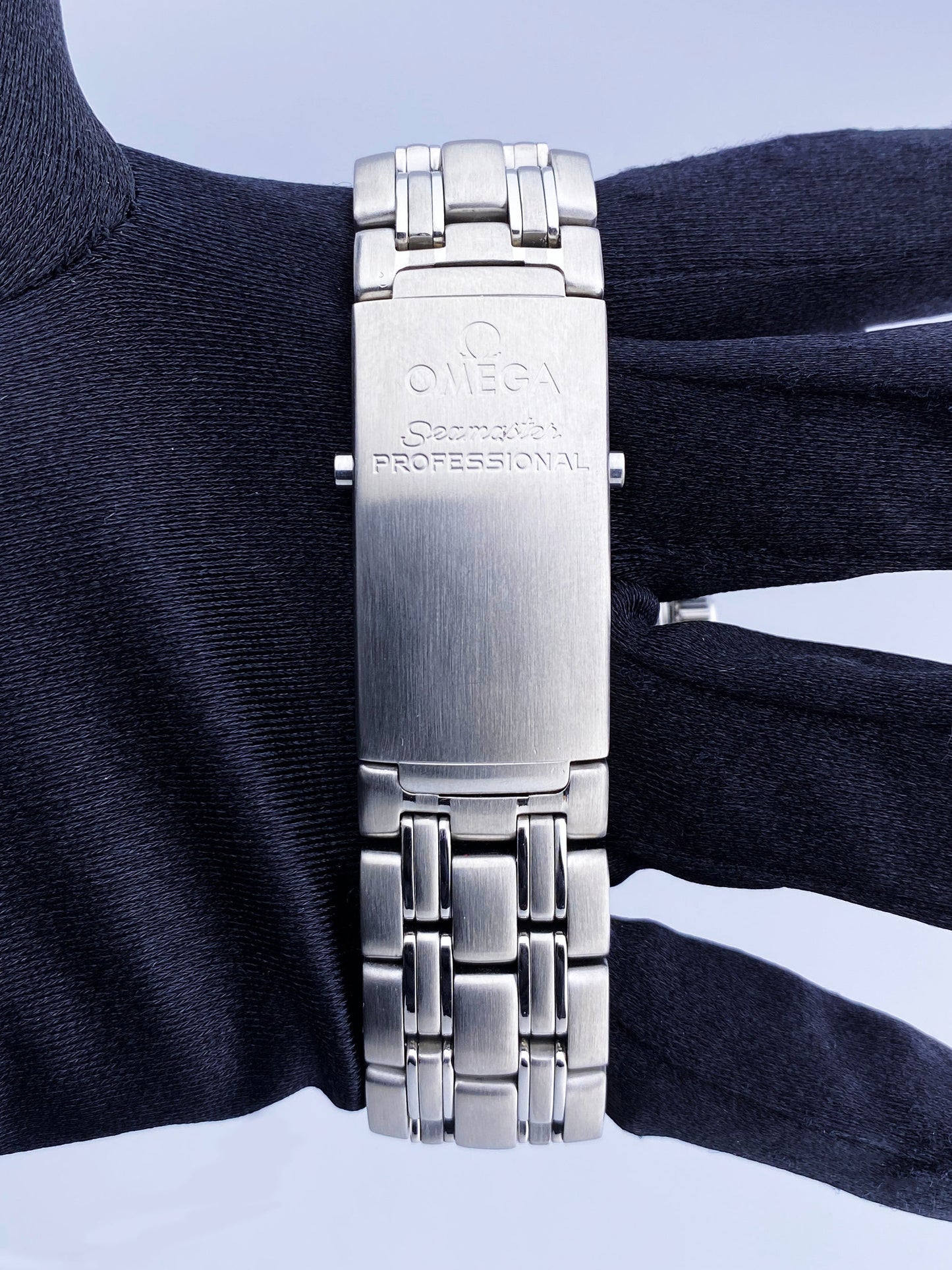 Omega Seamaster 2598.80.00 Chronograph Diver Mens Watch - Virtual