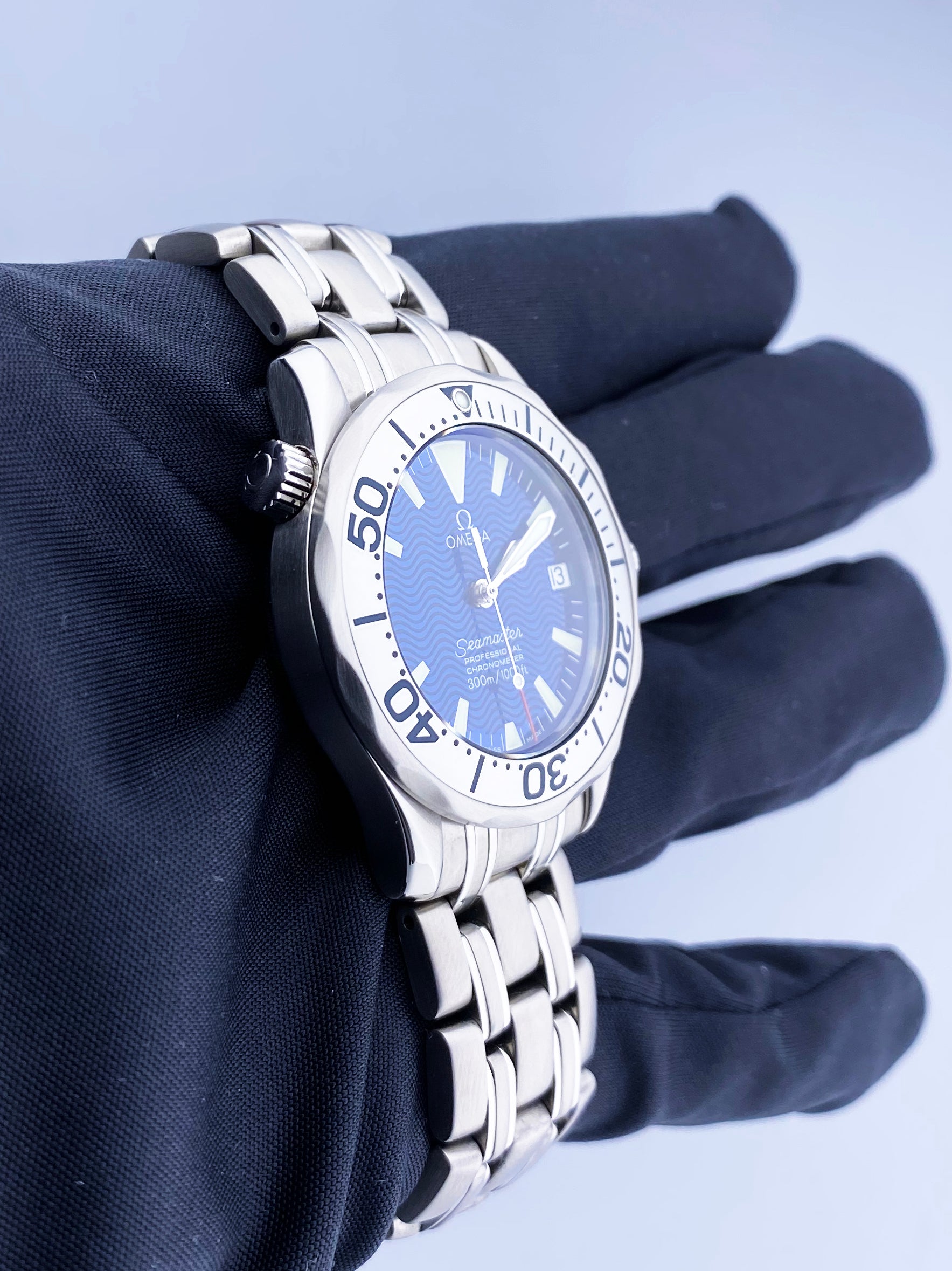 Omega Seamaster Professional 2253.80.00 Mid-Size Automatic Mens