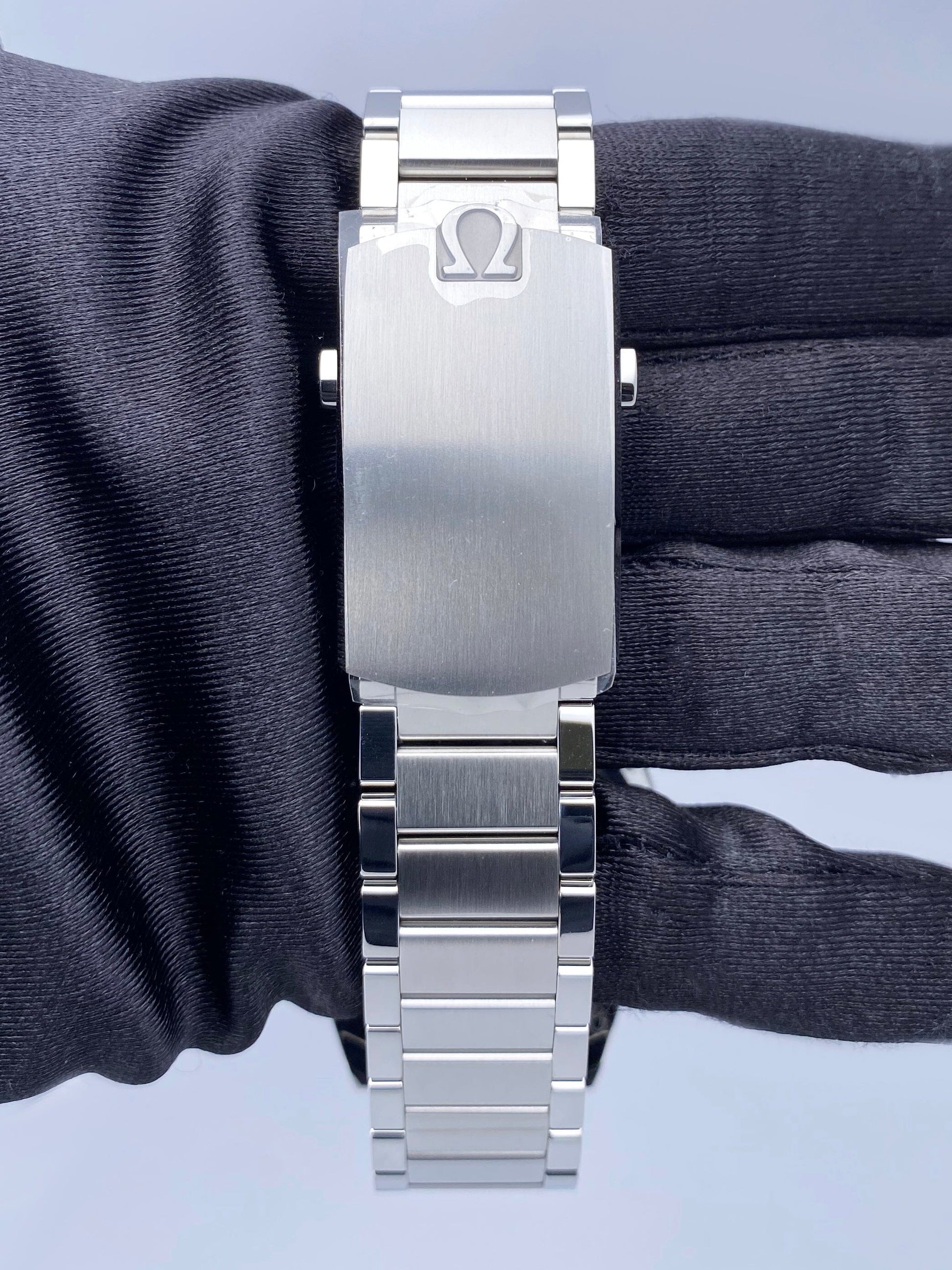 Omega Seamaster The 1957 Trilogy 234.10.39.20.01.001 Mens Watch Box Papers