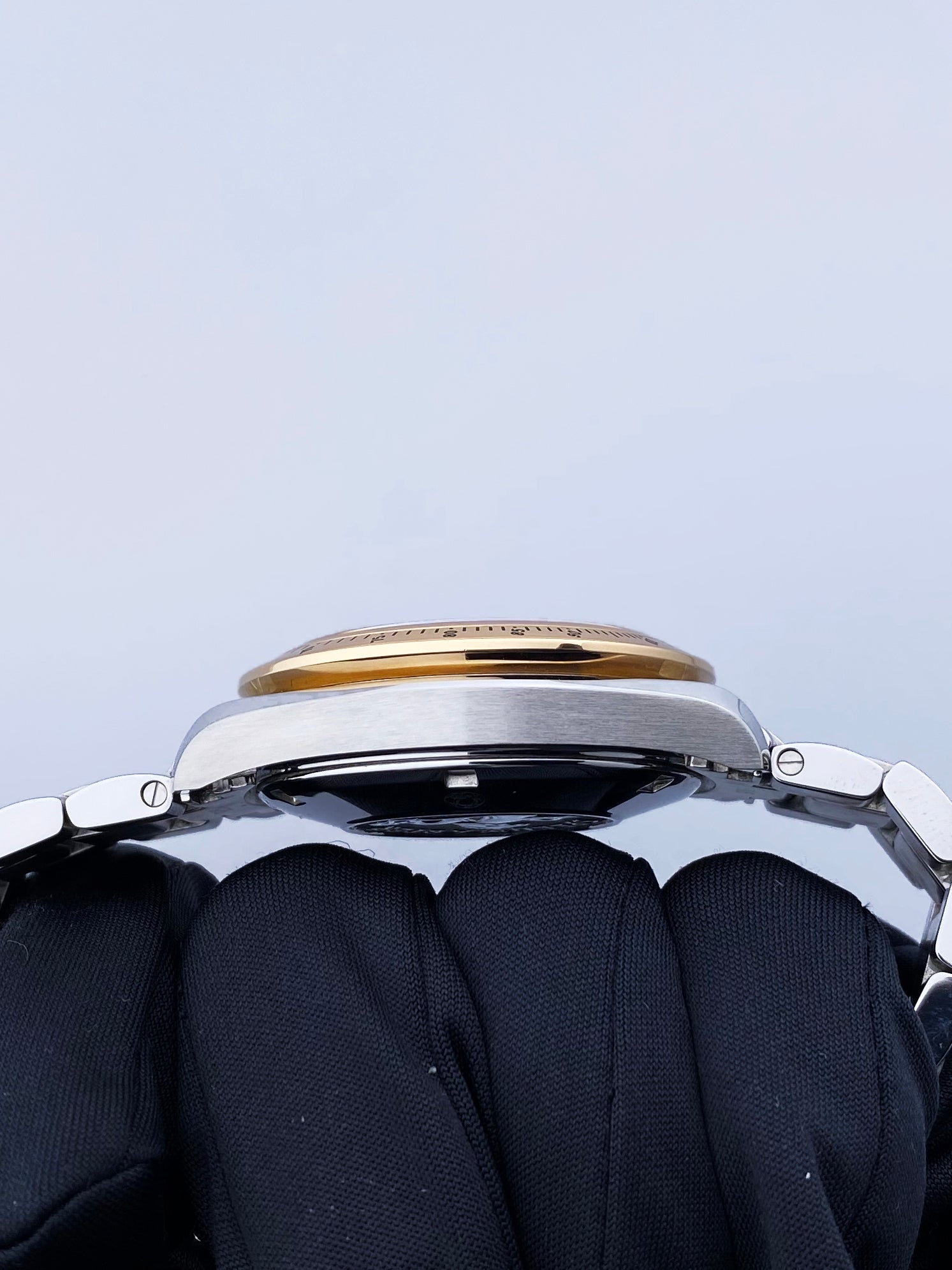 Omega Speedmaster 3232.14.04.001.001 Men's Watch Box & Papers