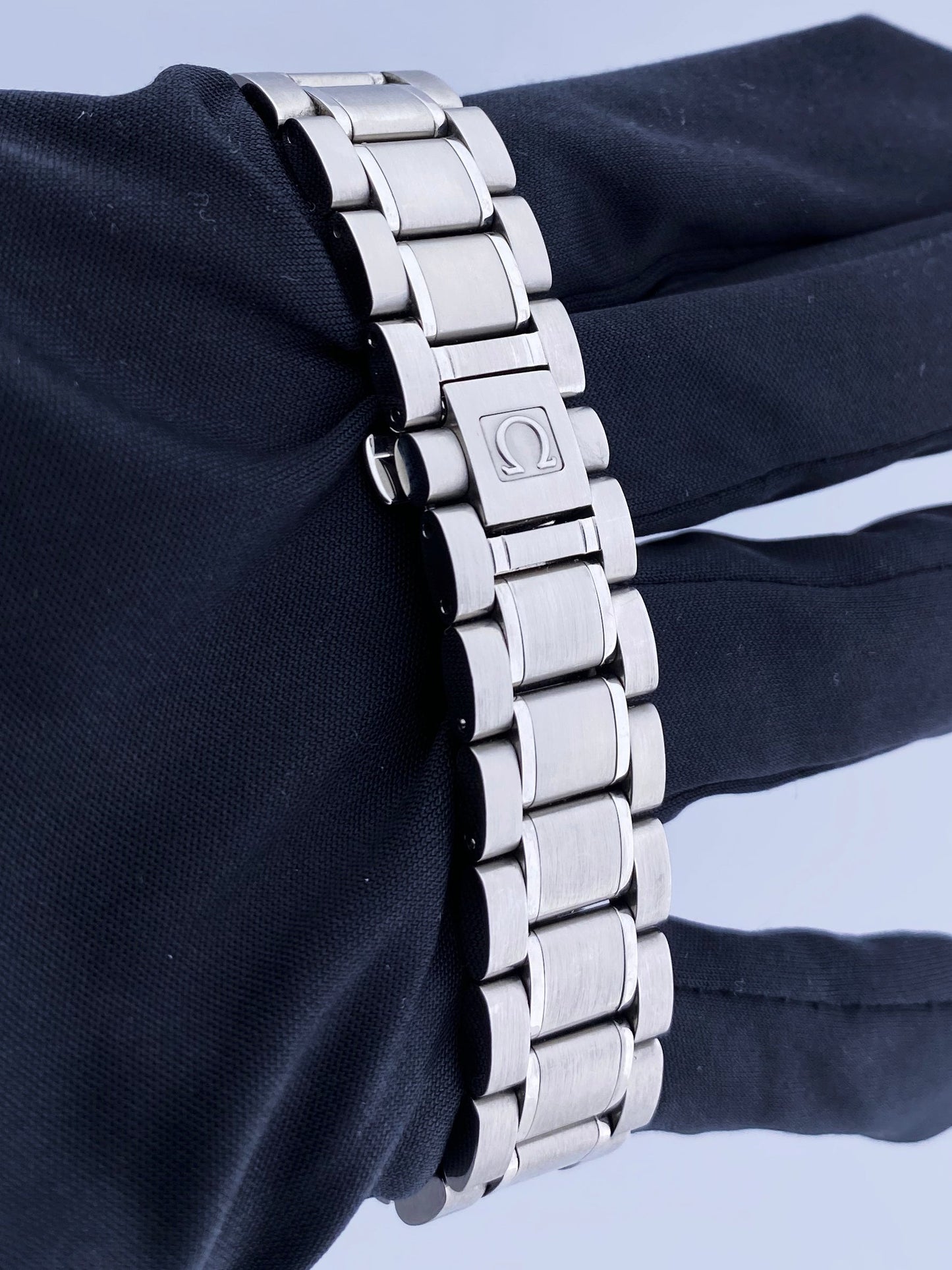Omega Speedmaster 3513.50.00 Stainless Steel Mens Watch - Wristwatch