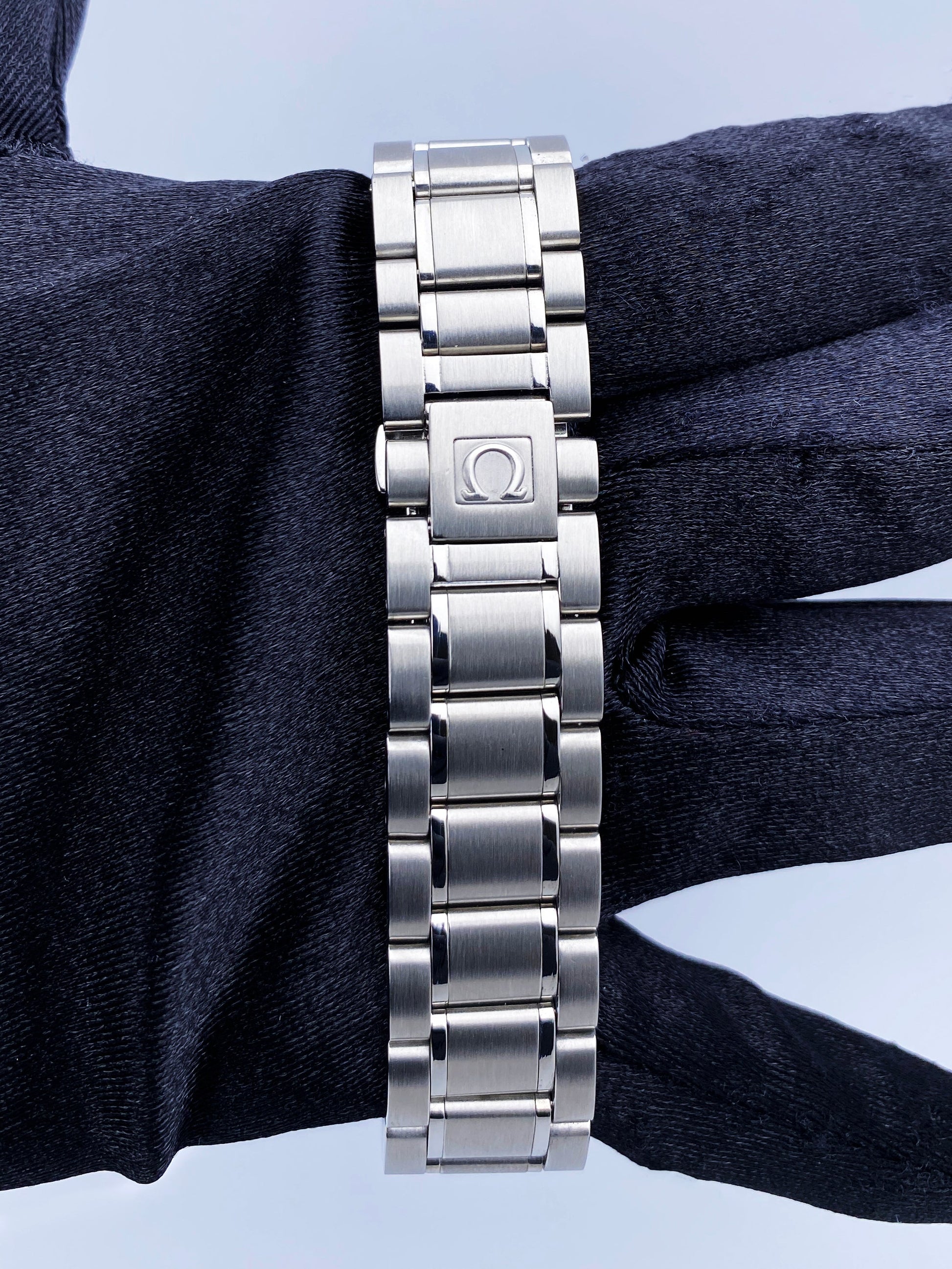 Omega Speedmaster 3520.50 Day Date Stainless Steel Mens Watch