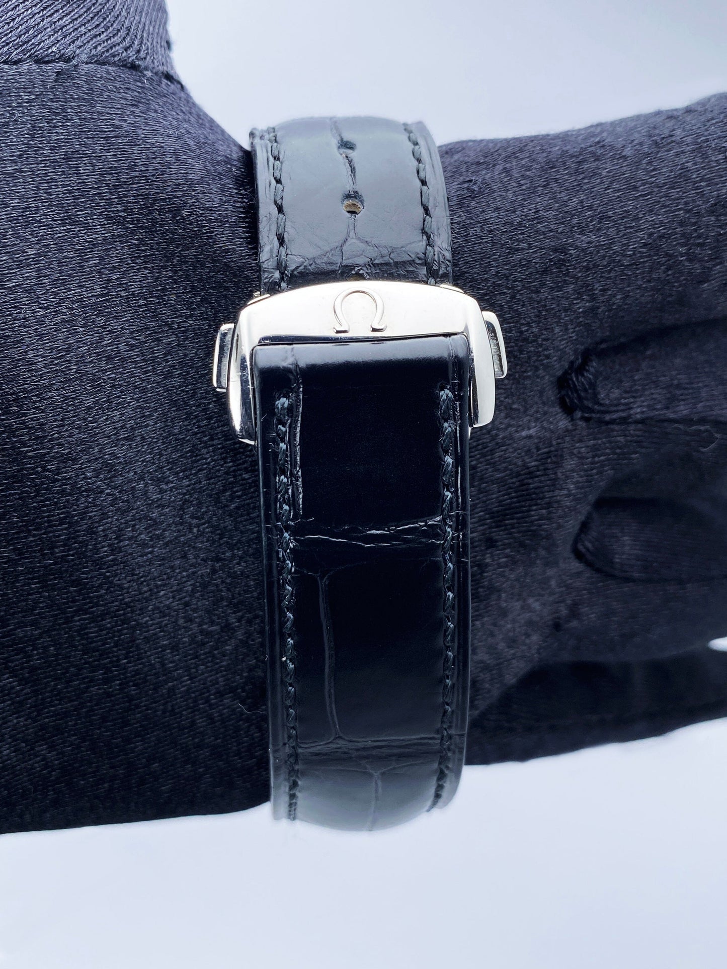 Omega Speedmaster Day Date 3220.50.00 Mens Watch Full Set