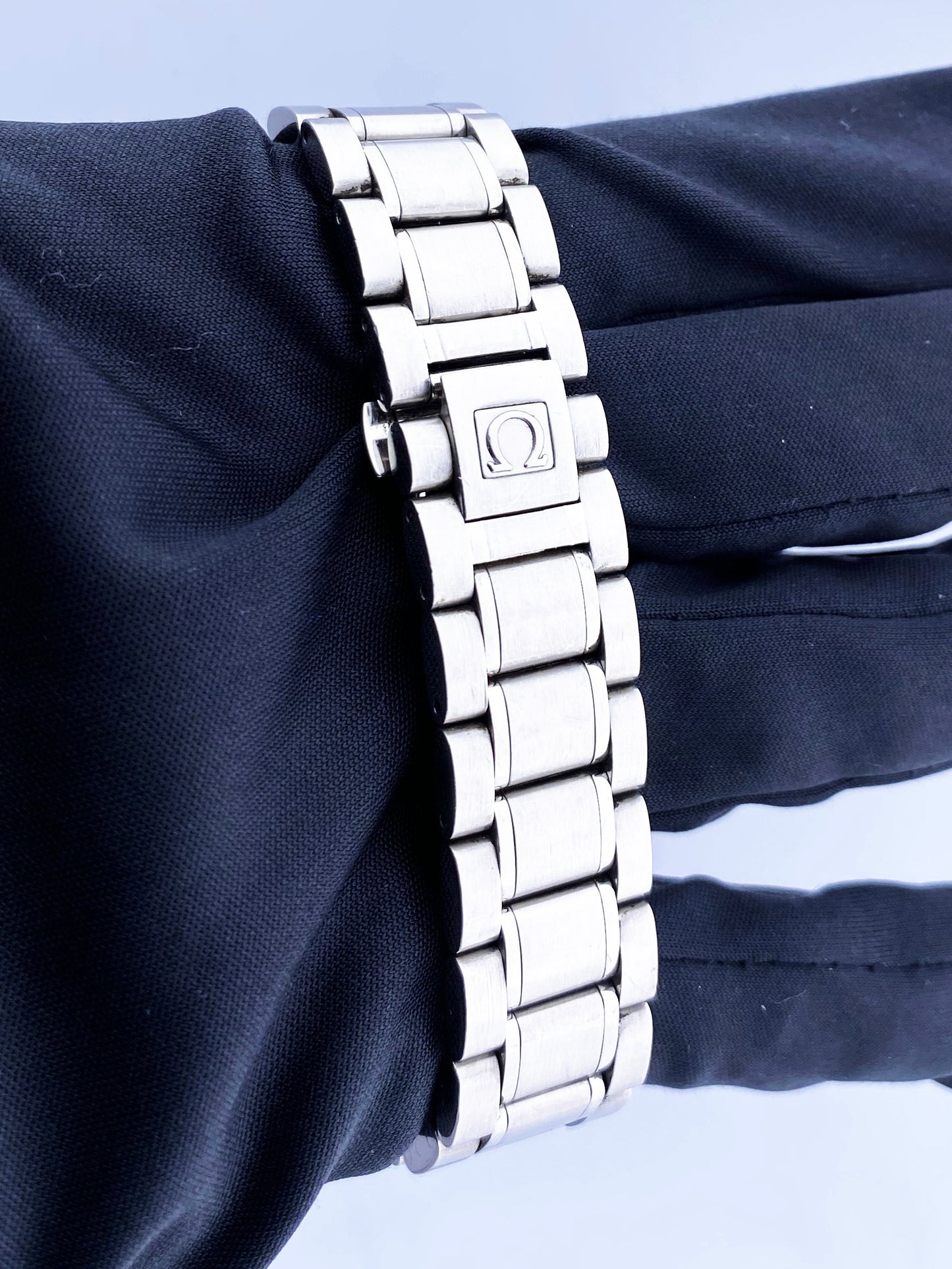 Omega Speedmaster Triple Date 3520.50 Automatic