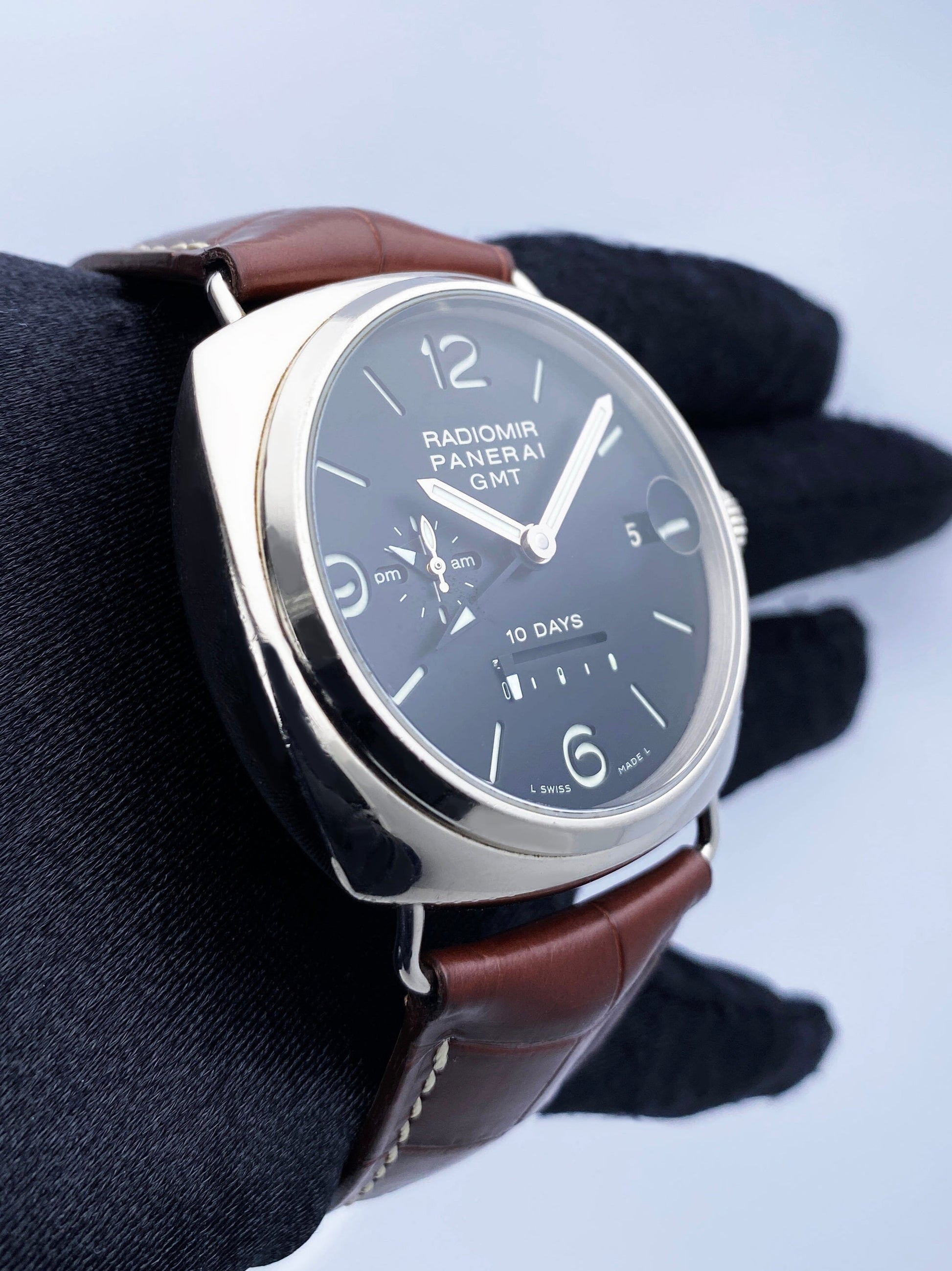 Panerai Radiomir 10 Day GMT PAM00235 Mens Watch Box Papers
