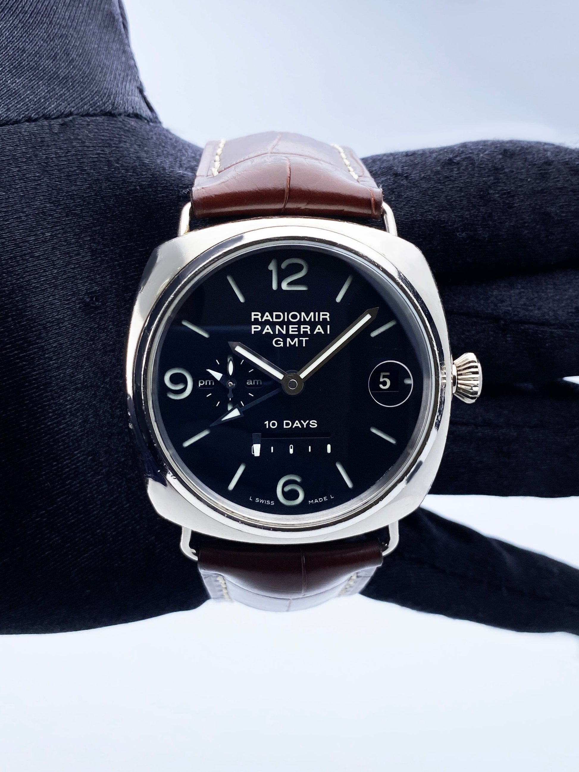 Panerai Radiomir 10 Day GMT PAM00235 Mens Watch Box Papers