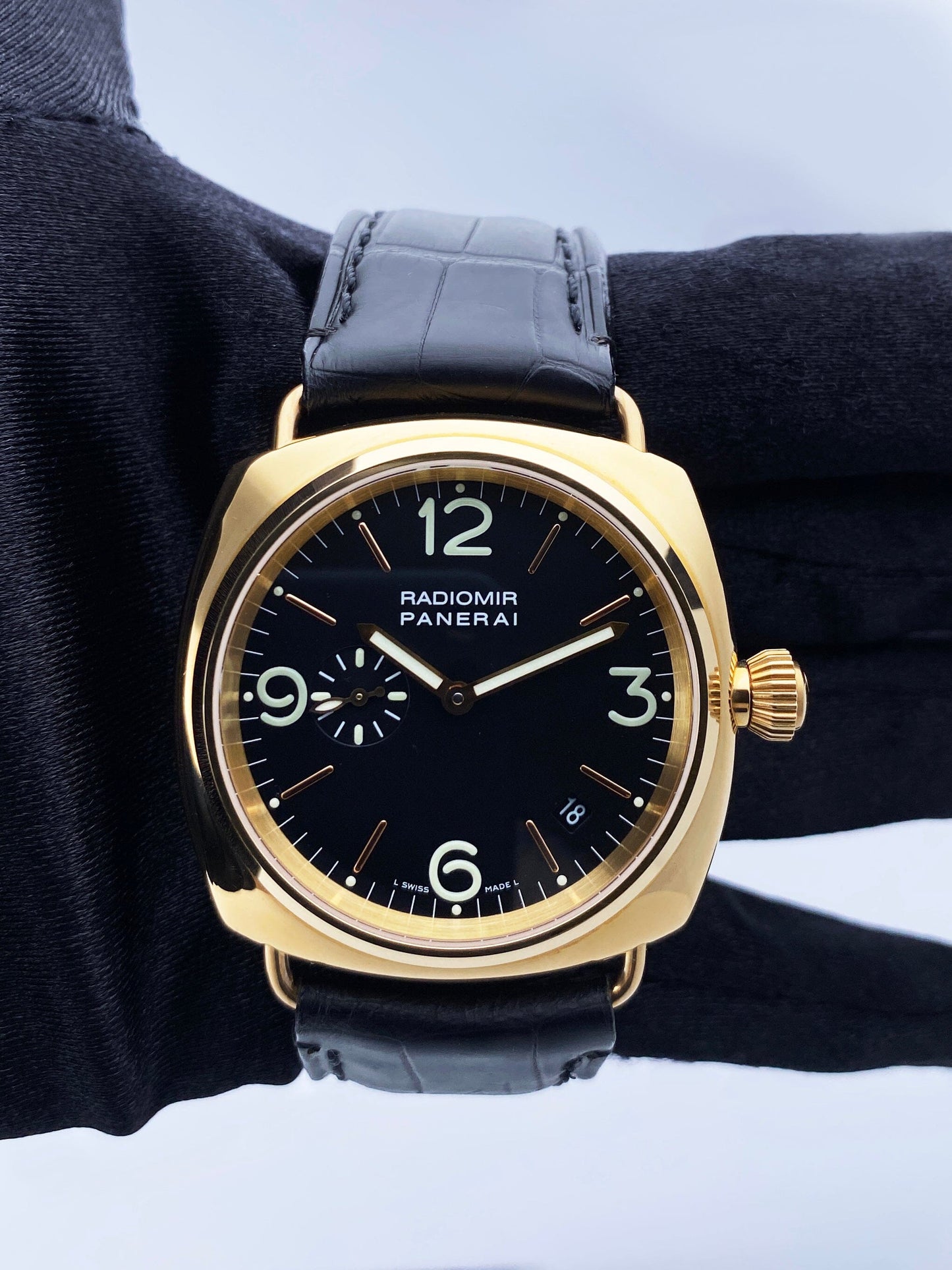 Panerai Radiomir PAM00103 18K Rose Gold Mens Watch With Papers