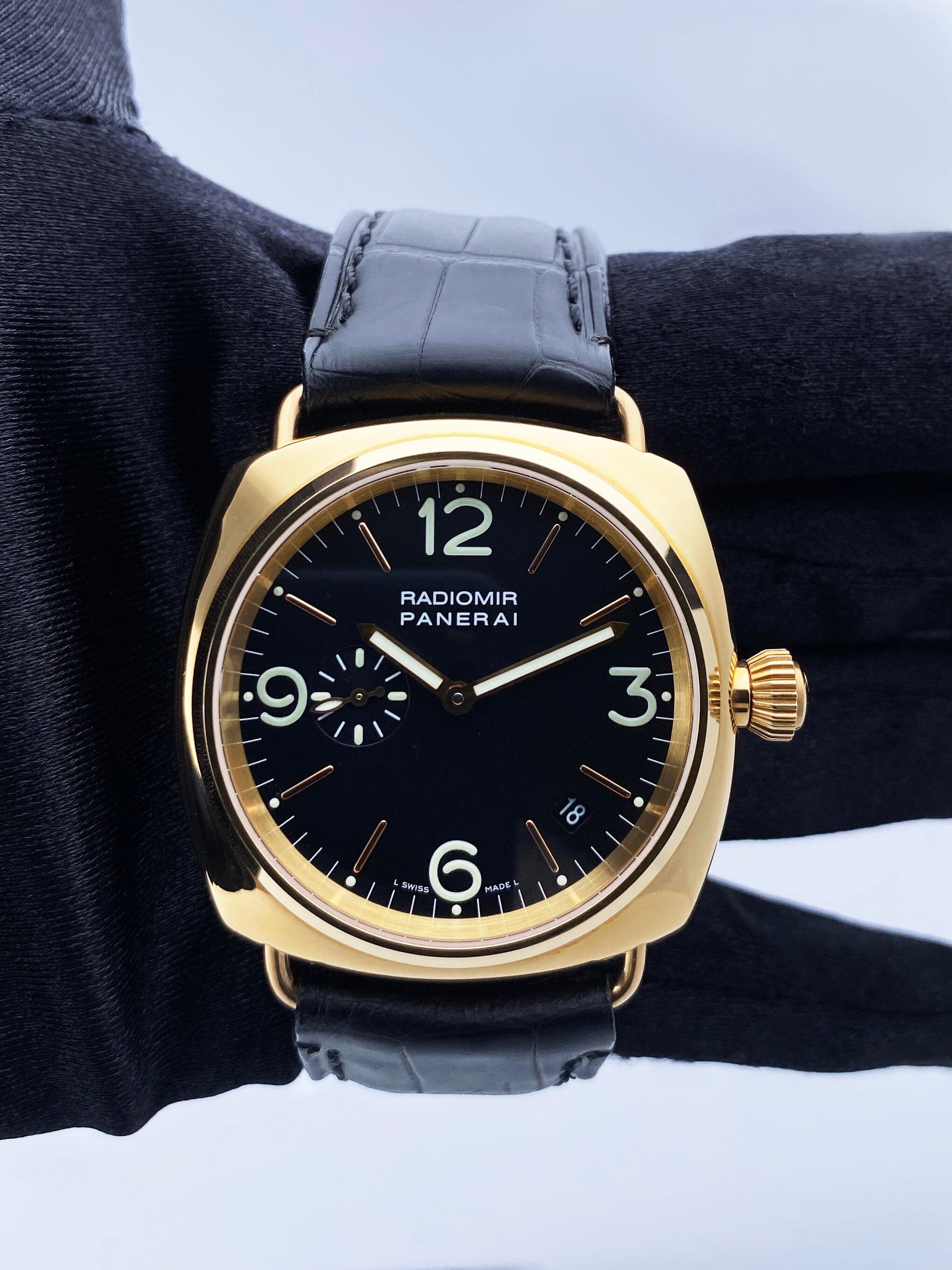 Panerai Radiomir PAM00103 18K Rose Gold Mens Watch With Papers