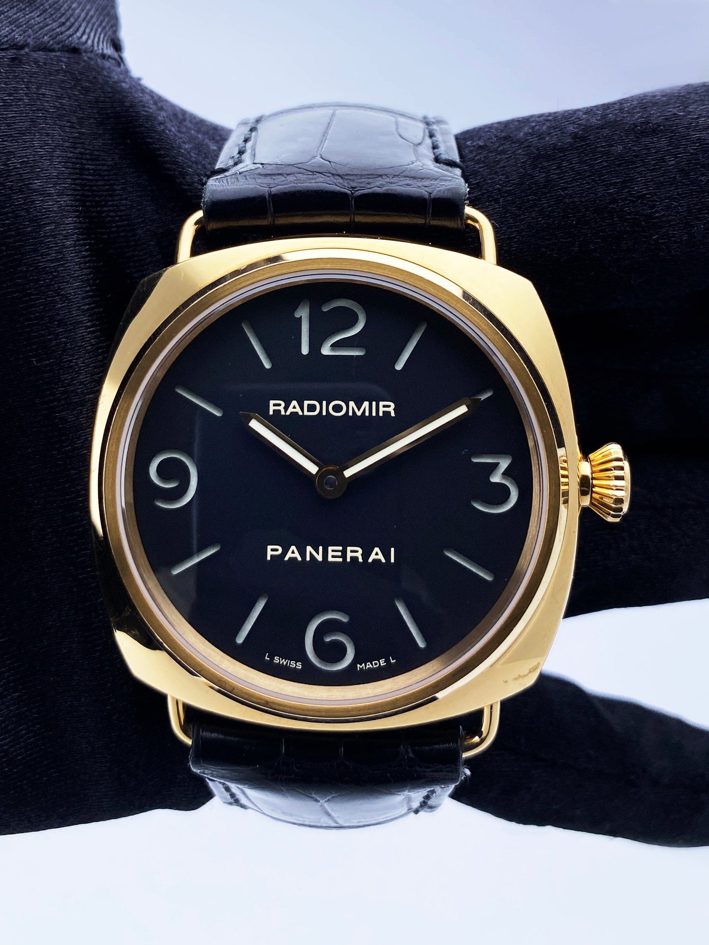 Panerai Radiomir PAM00231 18K Rose Gold Mens Watch - Virtual