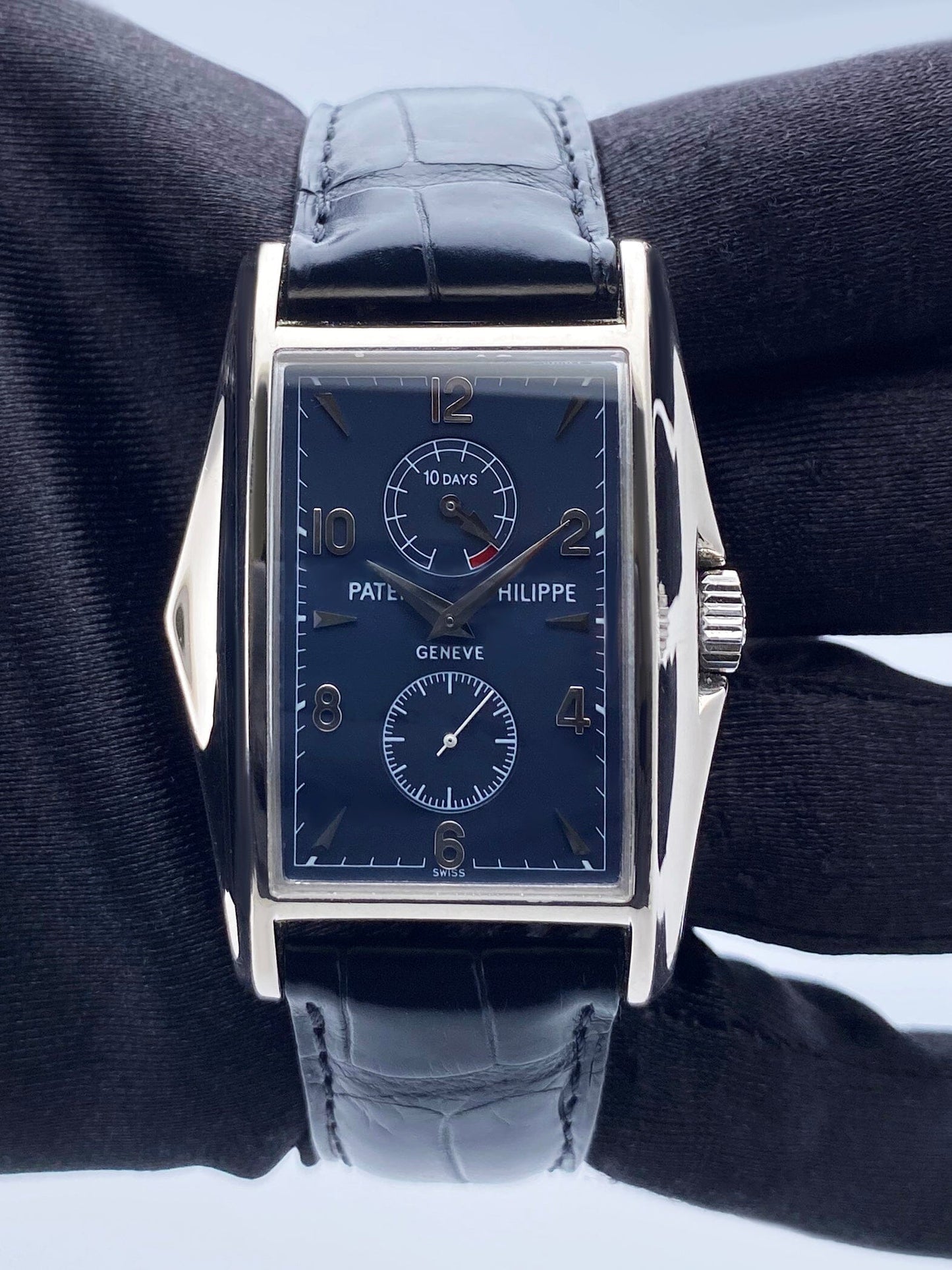 Patek Philippe 10-Day 5100G Bule Dial Mens Watch Box Papers