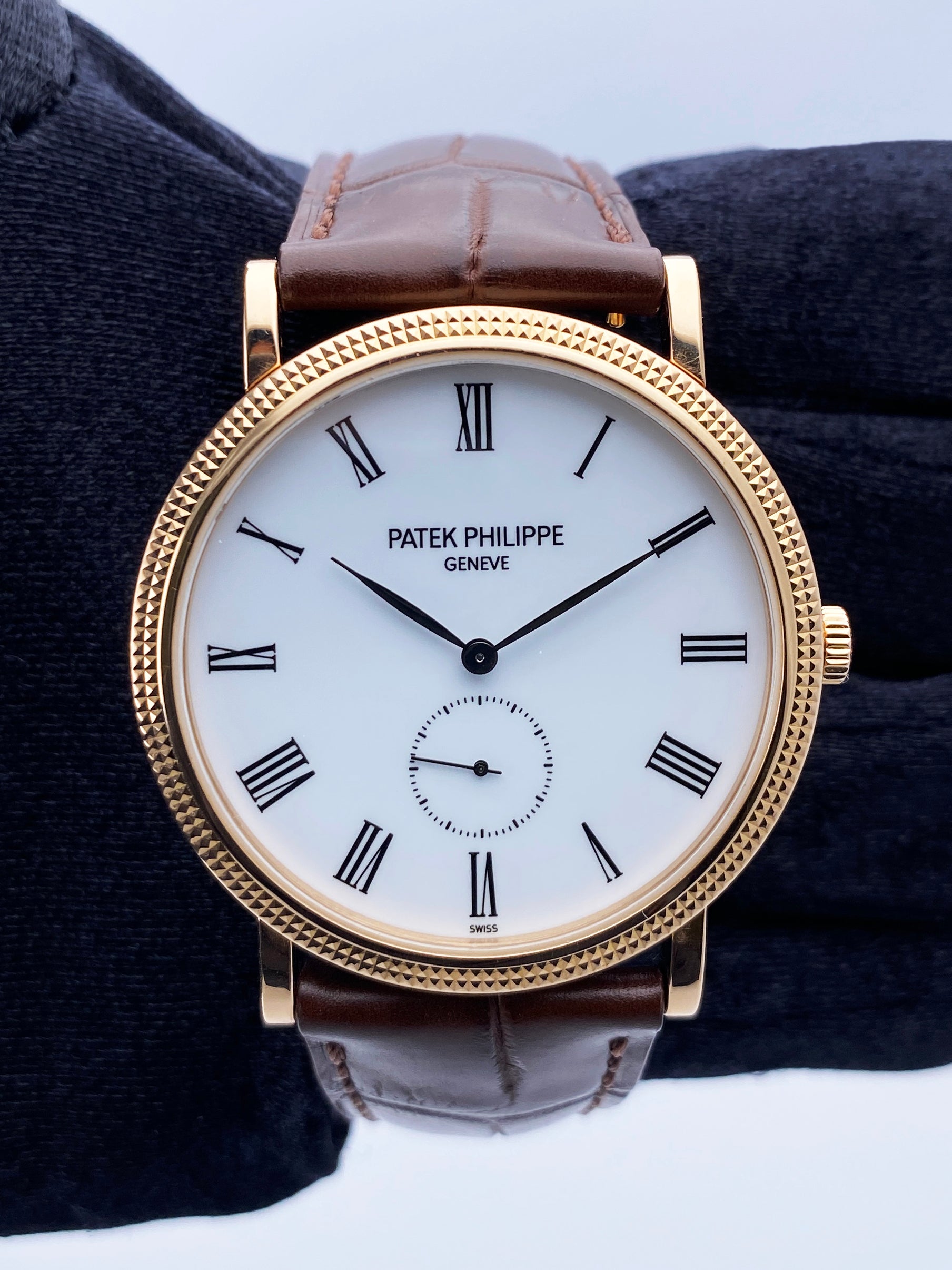 Patek Philippe Calatrava 5116R 18K Rose Gold Mens Watch