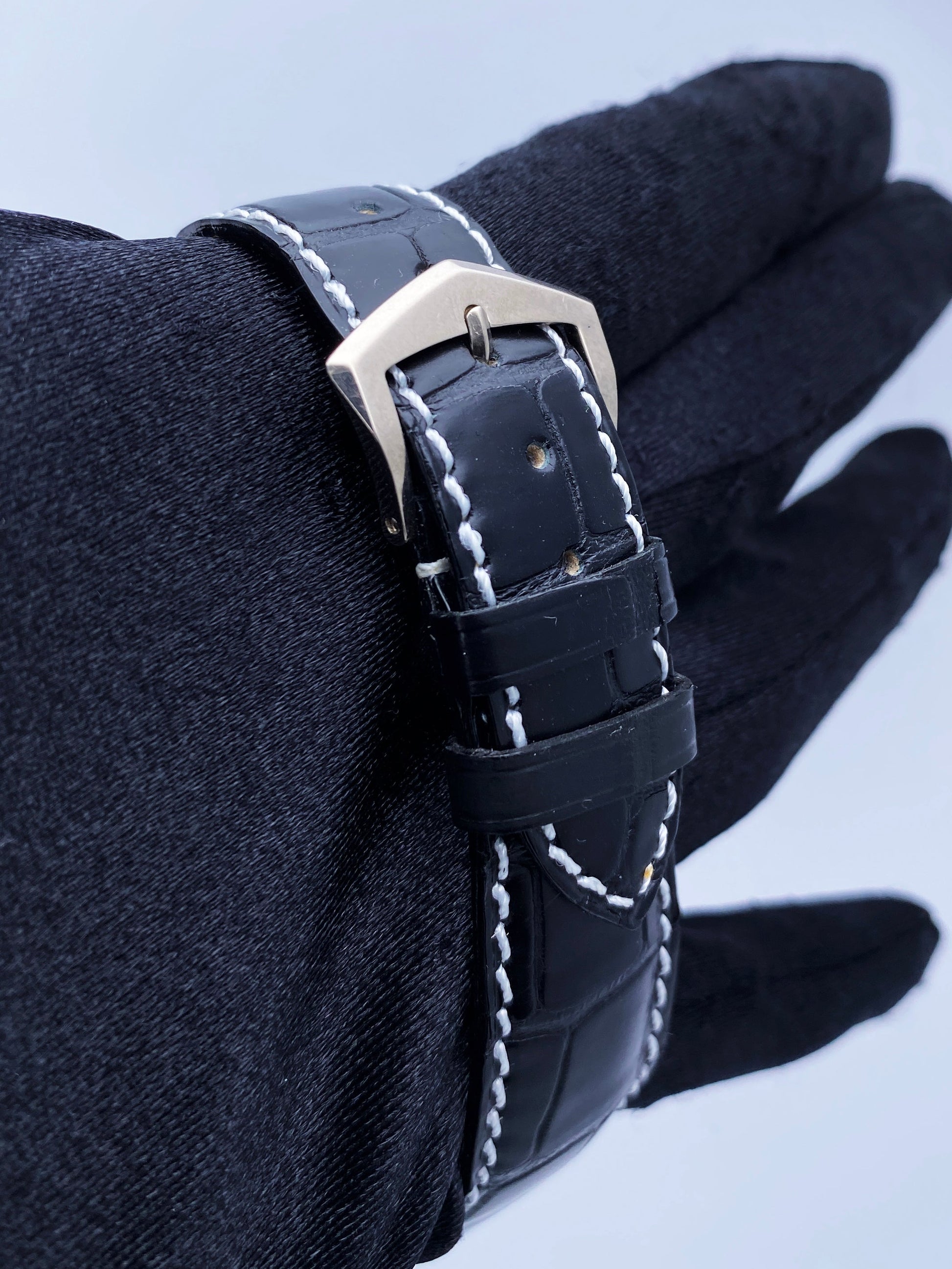 Patek Philippe Calatrava 5196G 18K White Gold Mens Watch