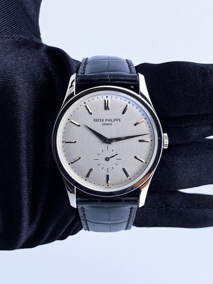 Patek Philippe Calatrava 5196G 18K White Gold Mens Watch - Wristwatch