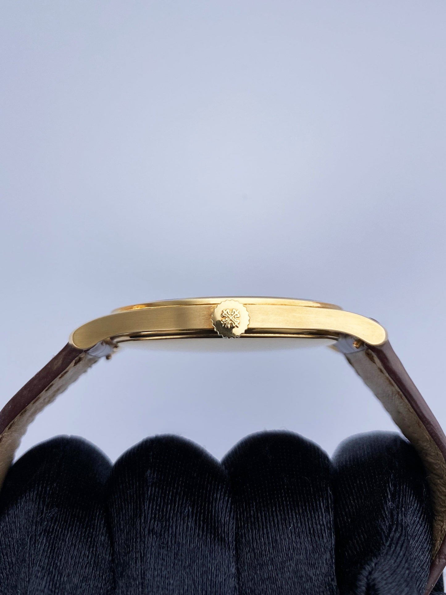 Patek Philippe Calatrava 5196J 18K Yellow Gold Mens Watch Box Papers - Virtual