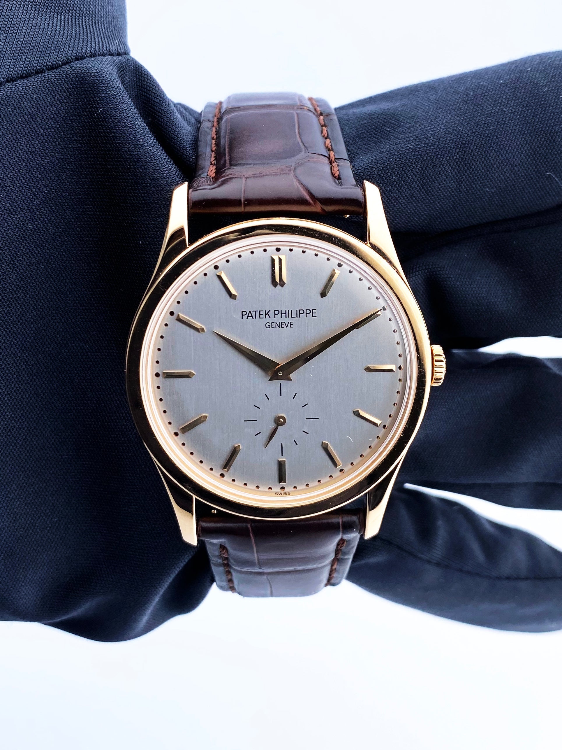 Patek Philippe Calatrava 5196R 18K Rose Gold Mens Watch Papers