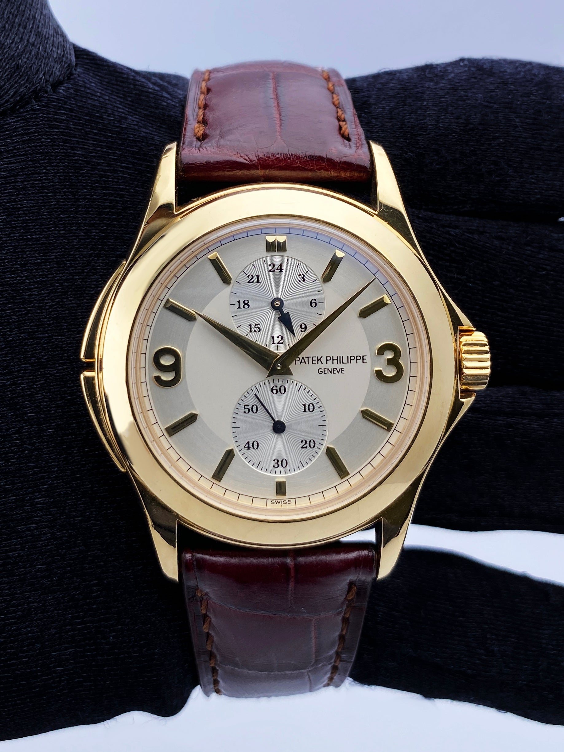 Patek Philippe Calatrava Travel Time 5134J 18K Yellow Gold Mens Watch - Wristwatch