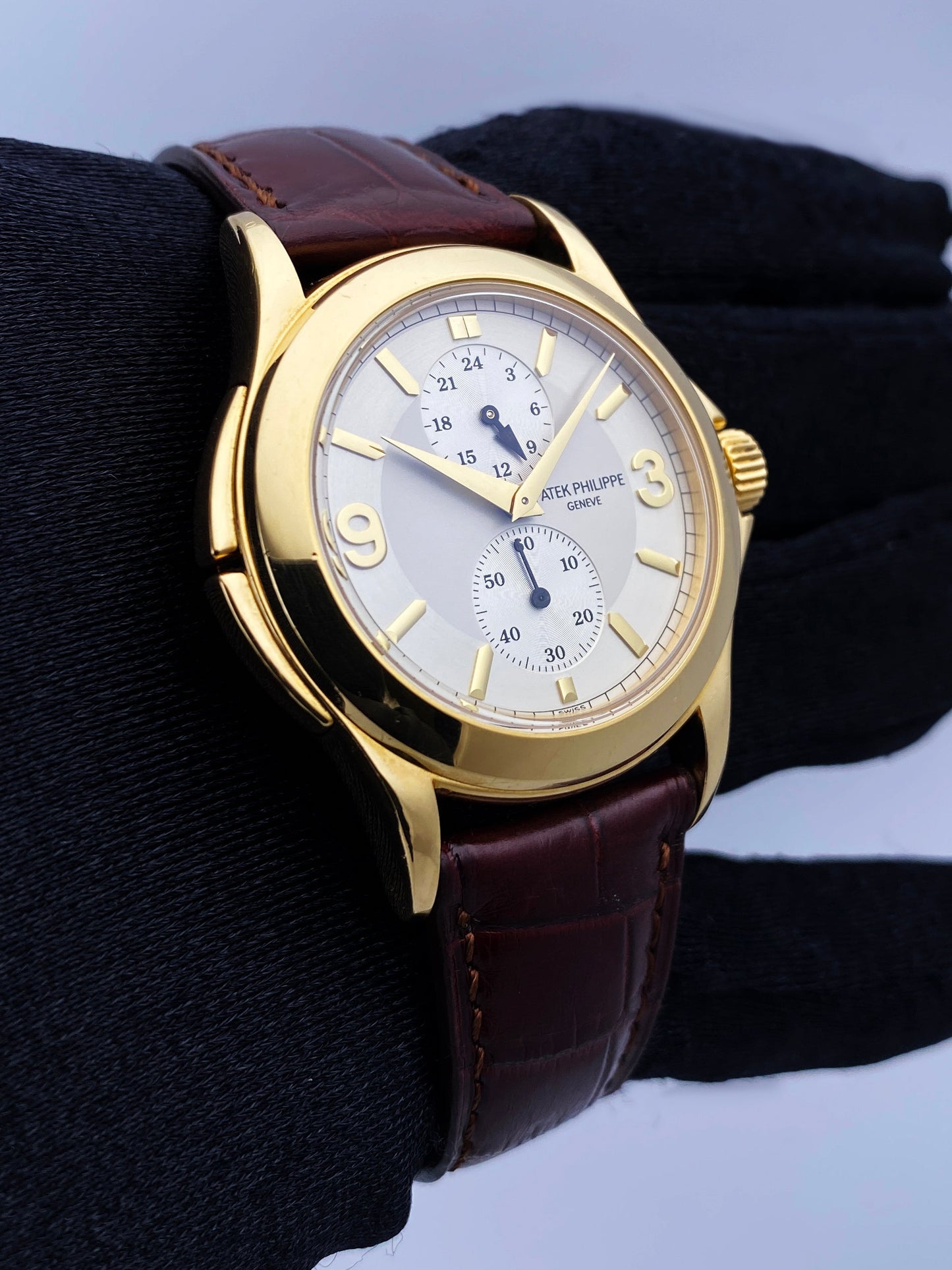 Patek Philippe Calatrava Travel Time 5134J 18K Yellow Gold Mens Watch - Wristwatch