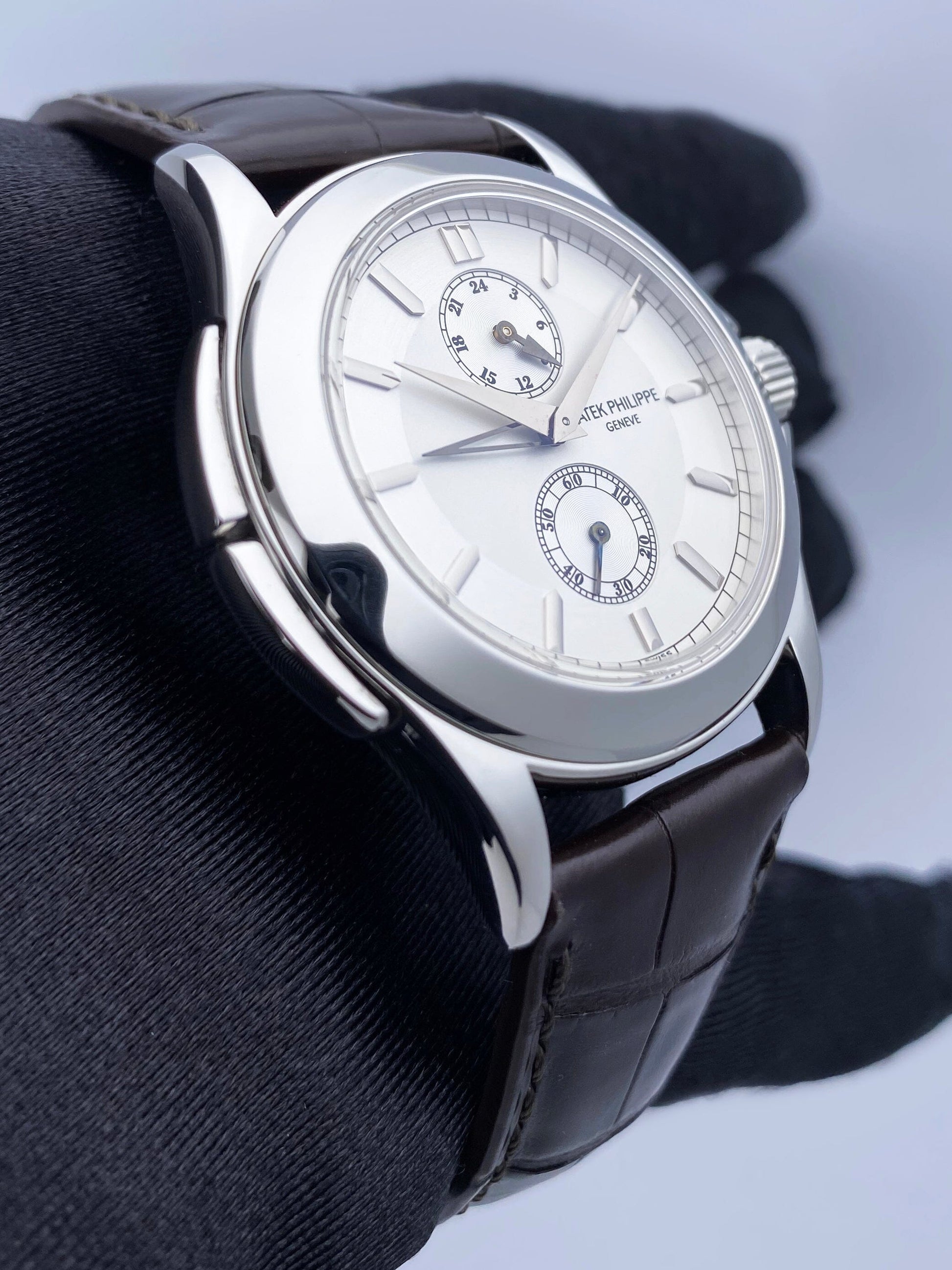 Patek Philippe Calatrava Travel Time 5134P Platinum Mens Watch