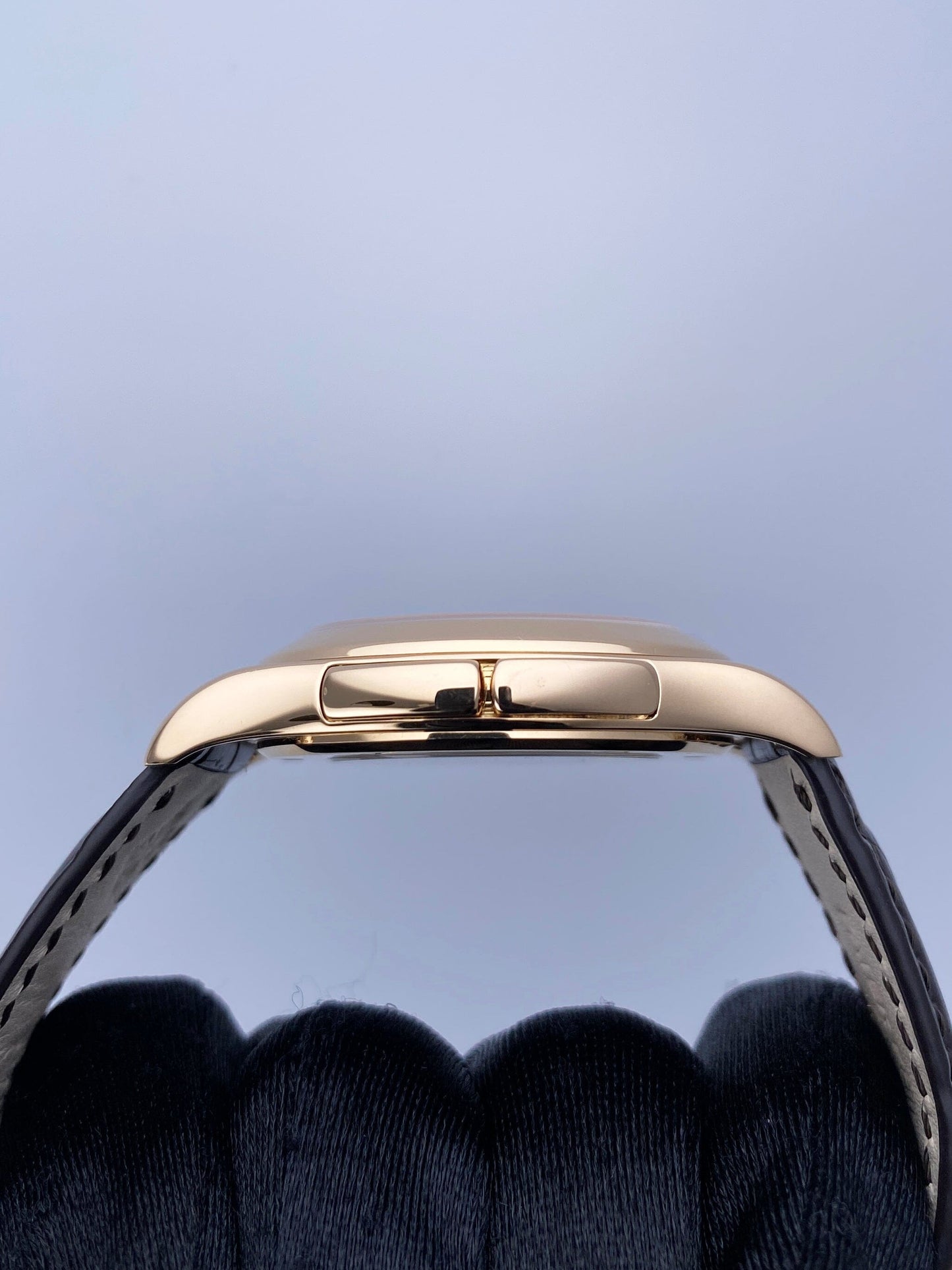 Patek Philippe Calatrava Travel Time 5134R Mens Watch