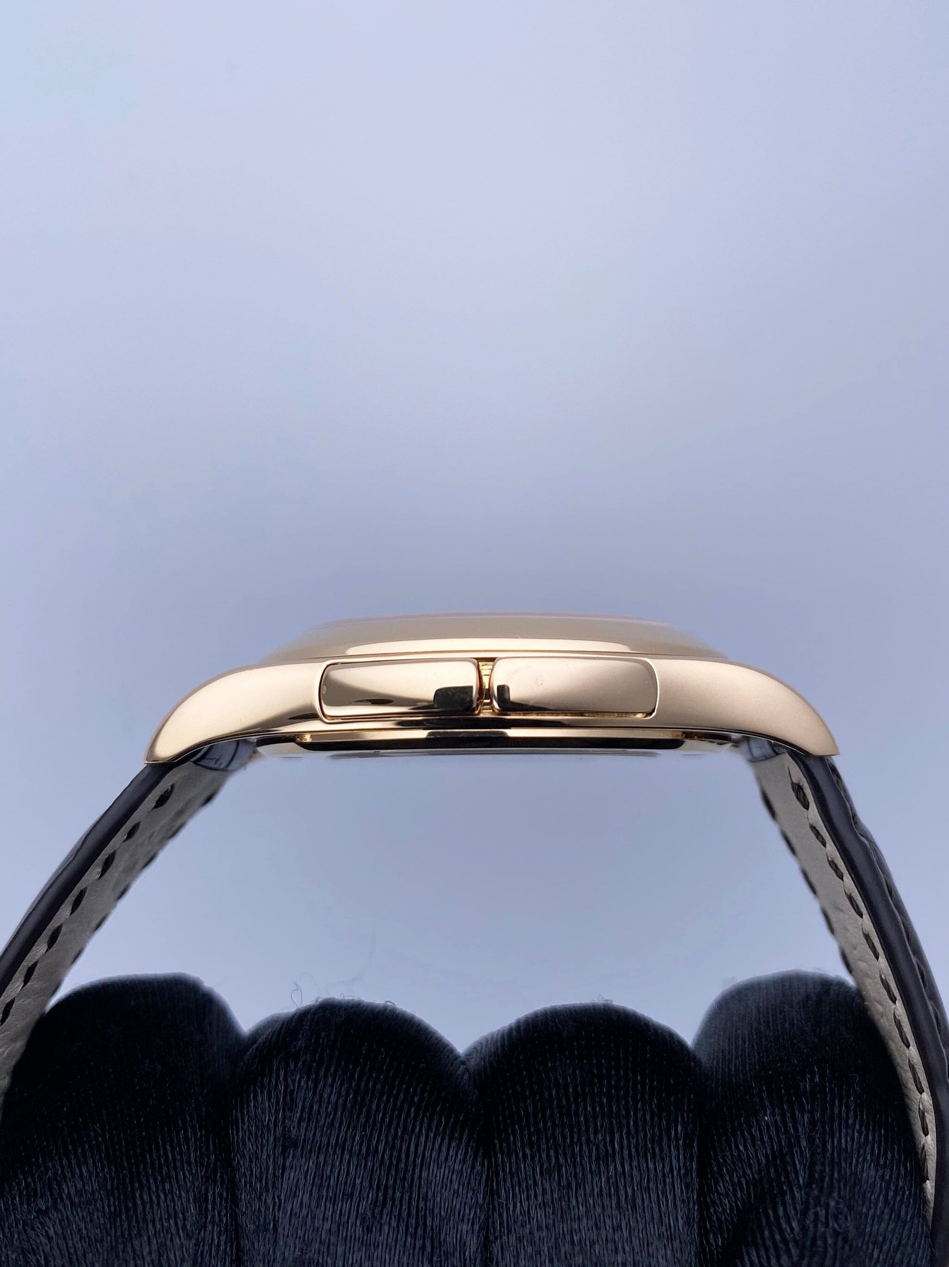 Patek Philippe Calatrava Travel Time 5134R Mens Watch